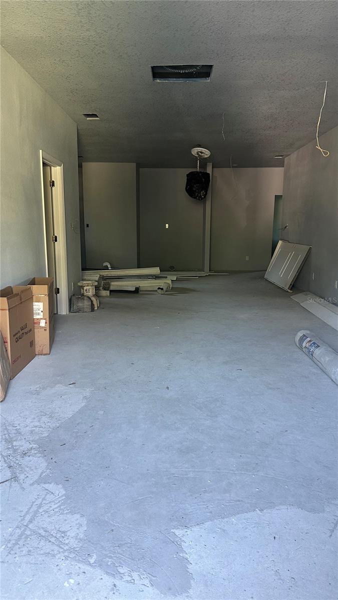 3605 E CARACAS ST — photo 3