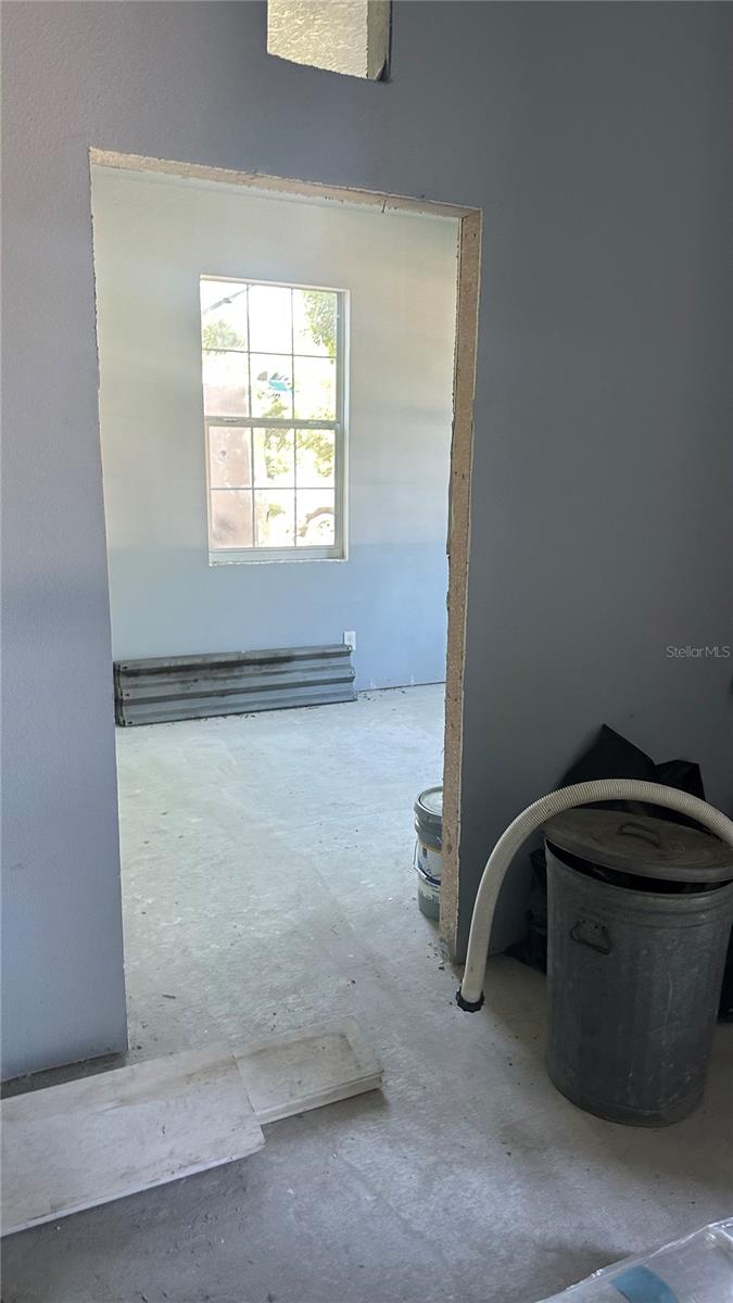 3605 E CARACAS ST — photo 4
