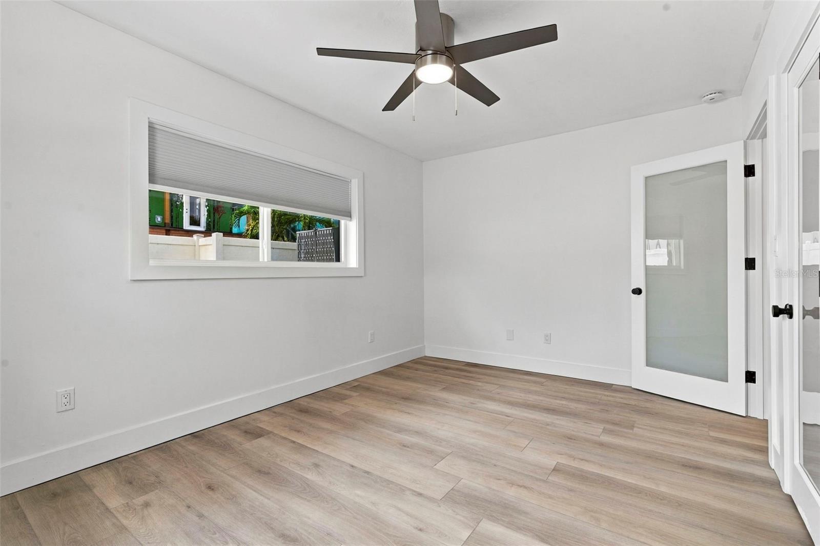 804 BRUCE AVE — photo 21