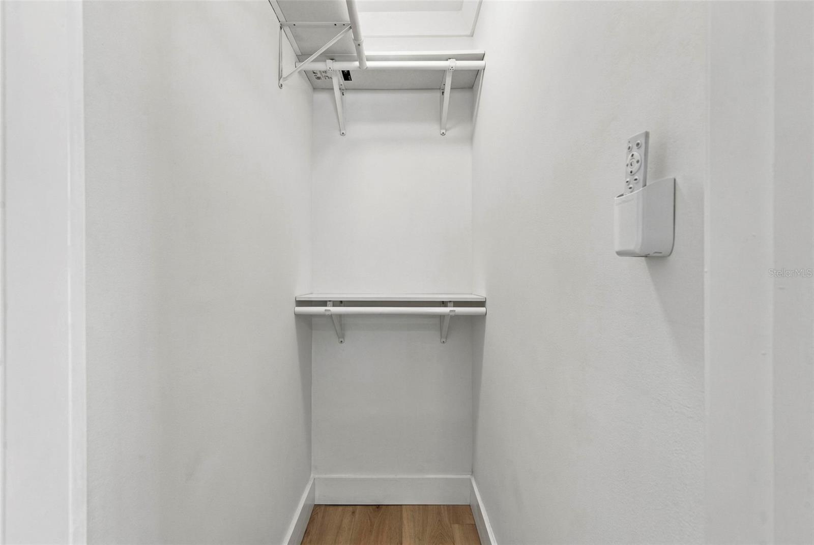 804 BRUCE AVE — photo 23