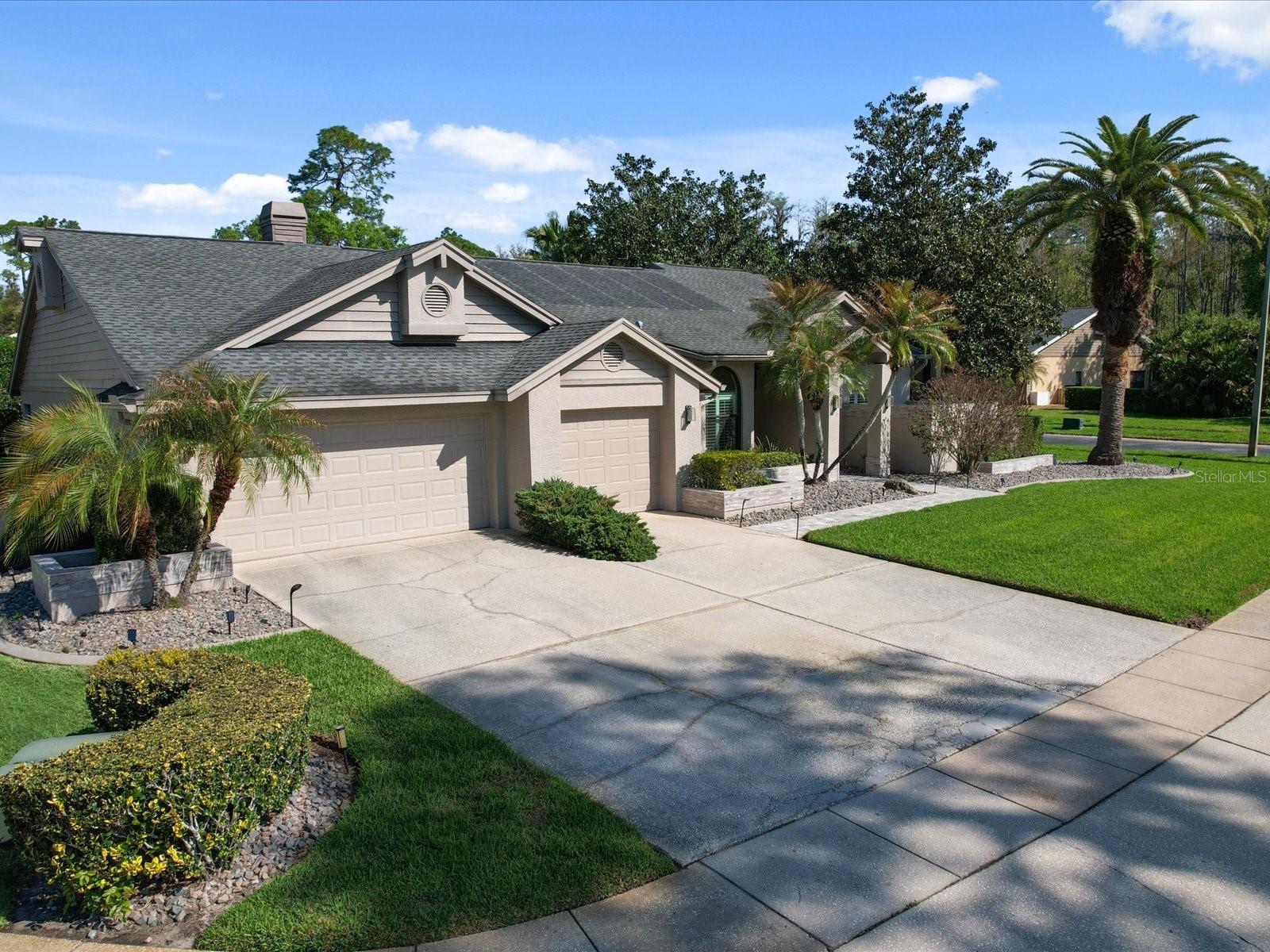 10 WINDRUSH CT — photo 44