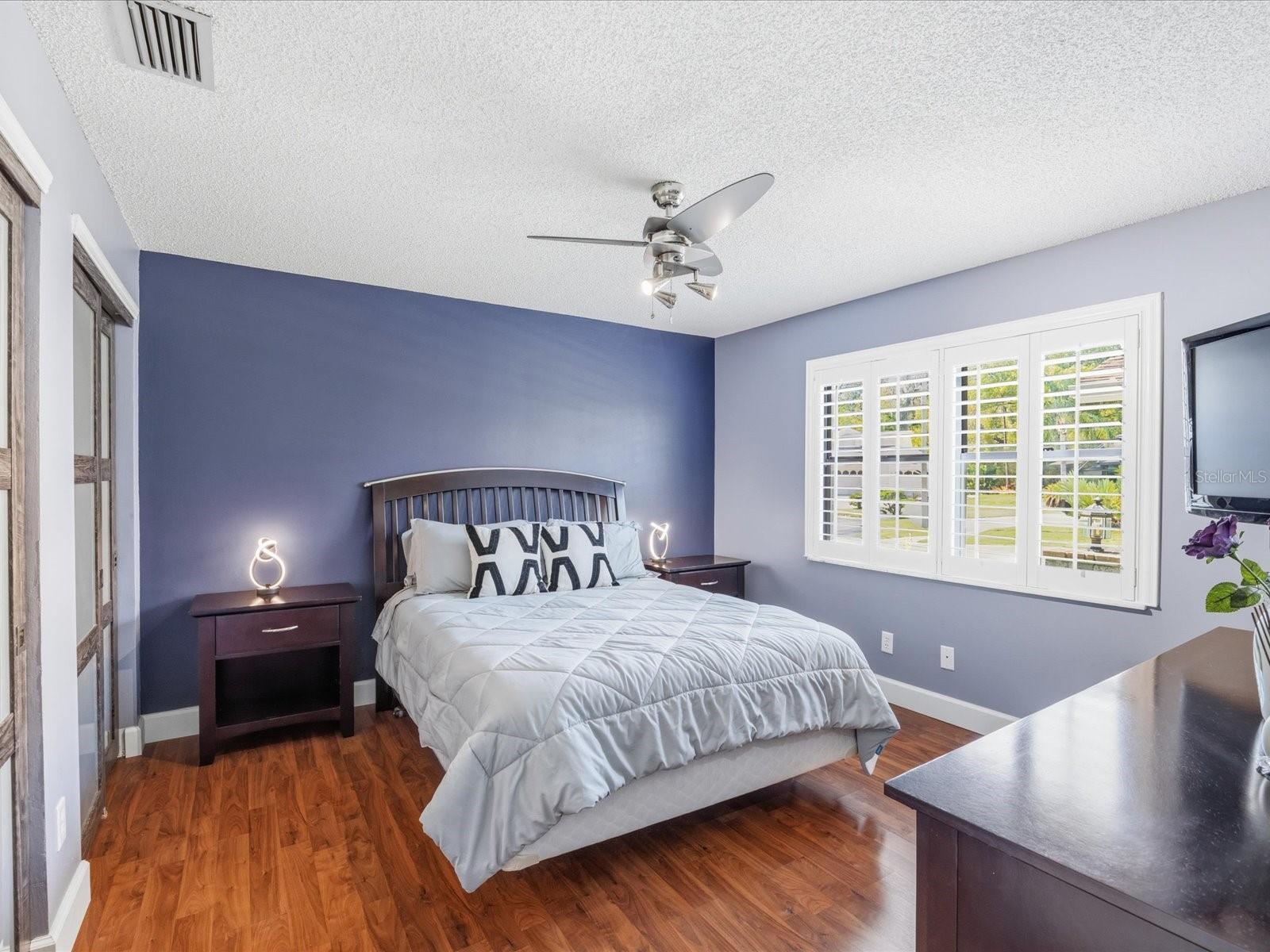 10 WINDRUSH CT — photo 36