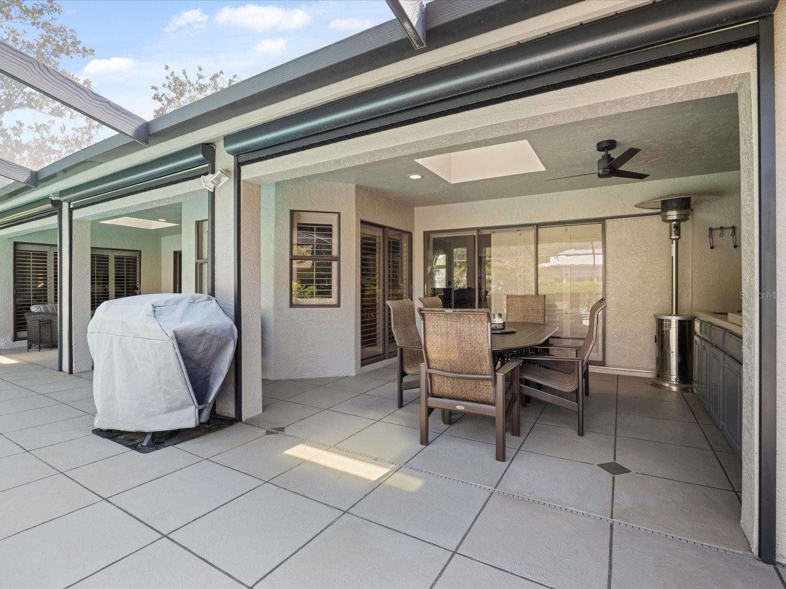 10 WINDRUSH CT — photo 38