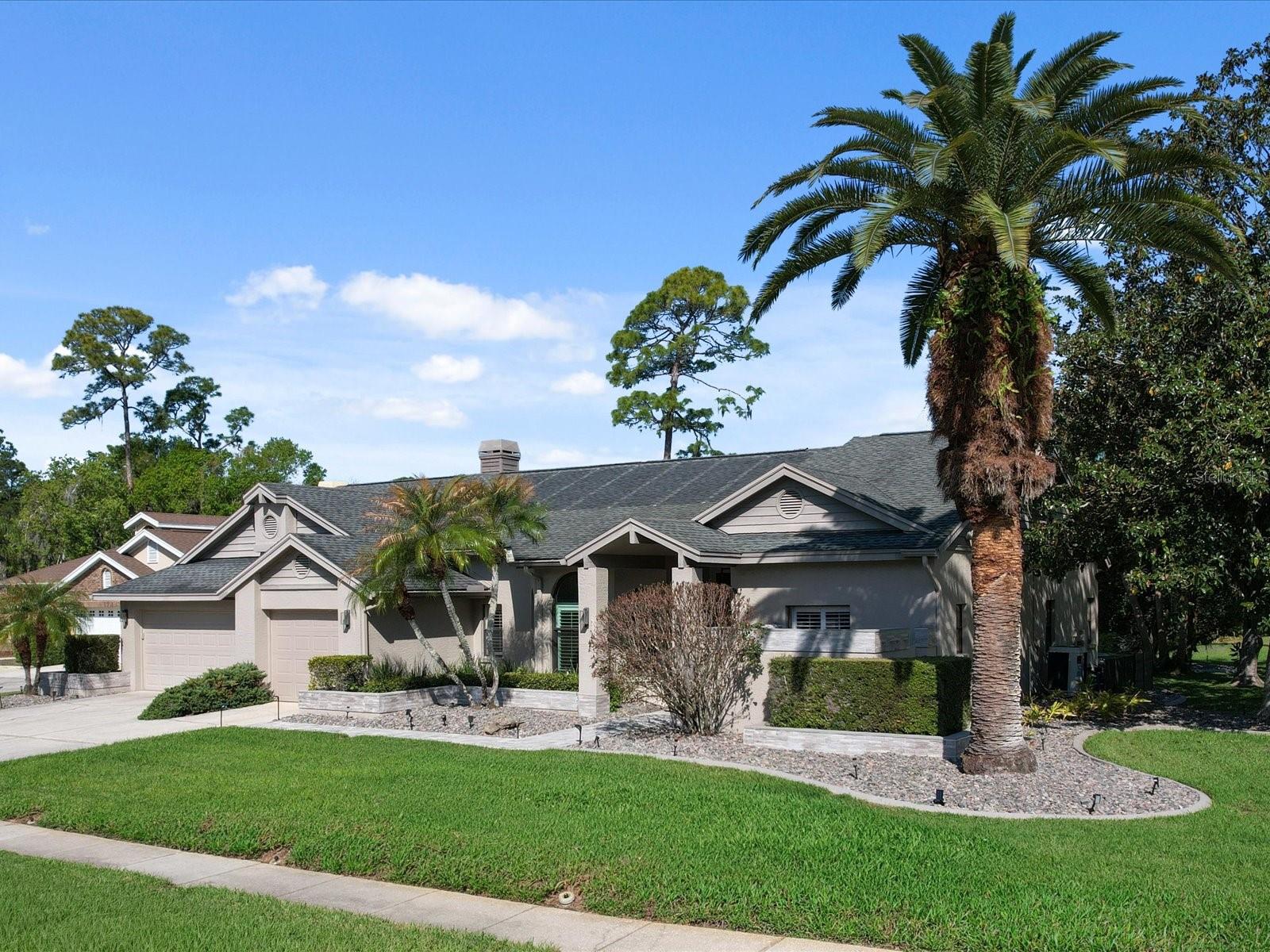 10 WINDRUSH CT — photo 2