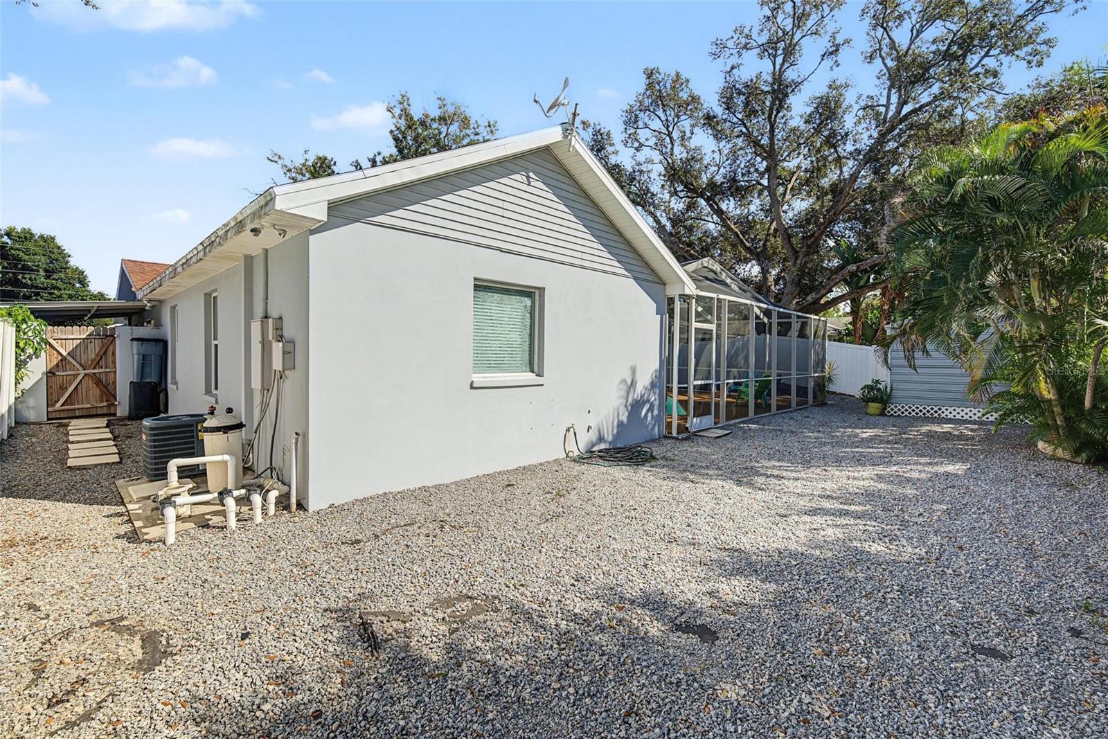 4317 S HALE AVE — photo 33