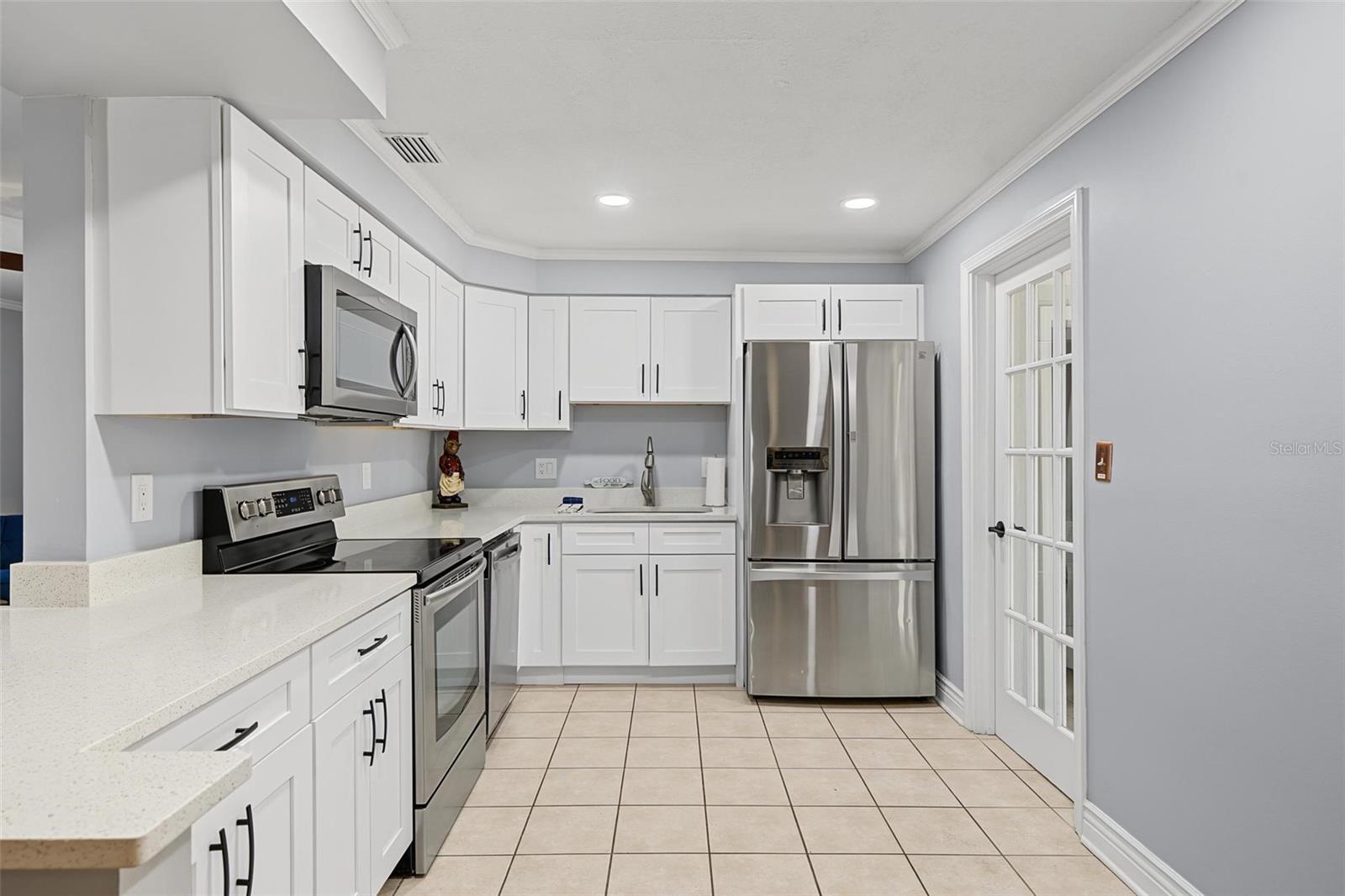 4317 S HALE AVE — photo 3