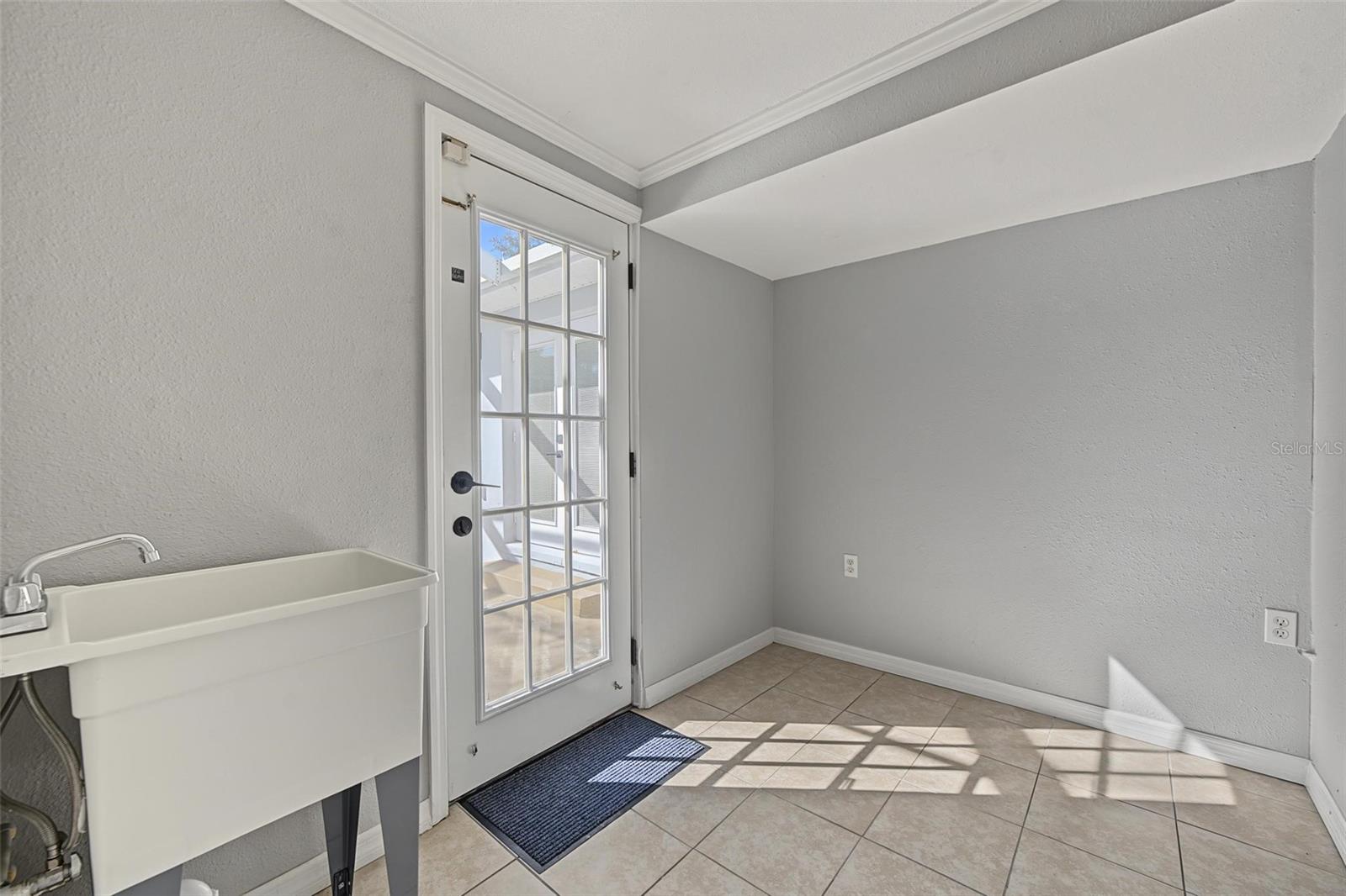 4317 S HALE AVE — photo 26