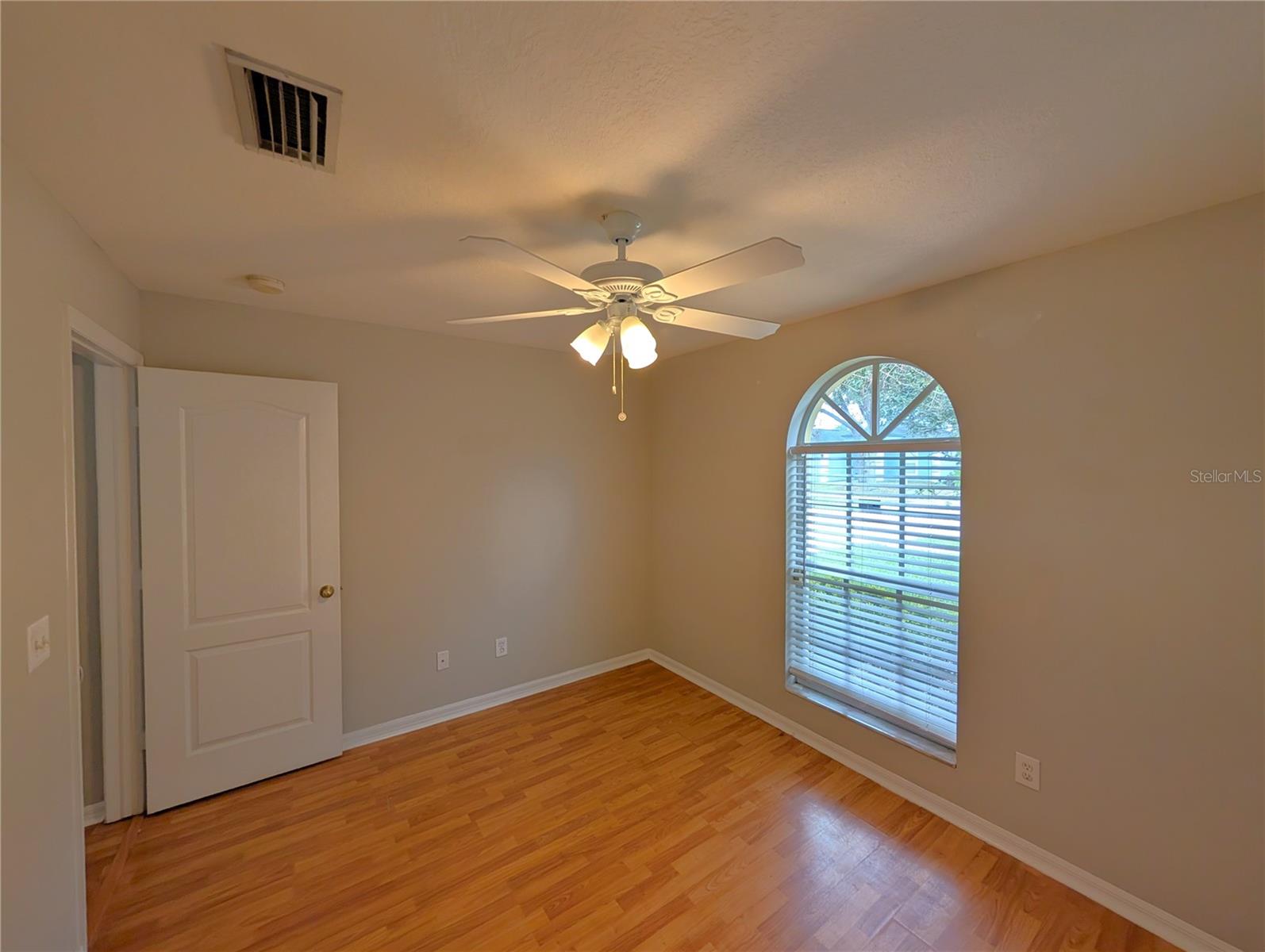 913 STALLION WAY — photo 14