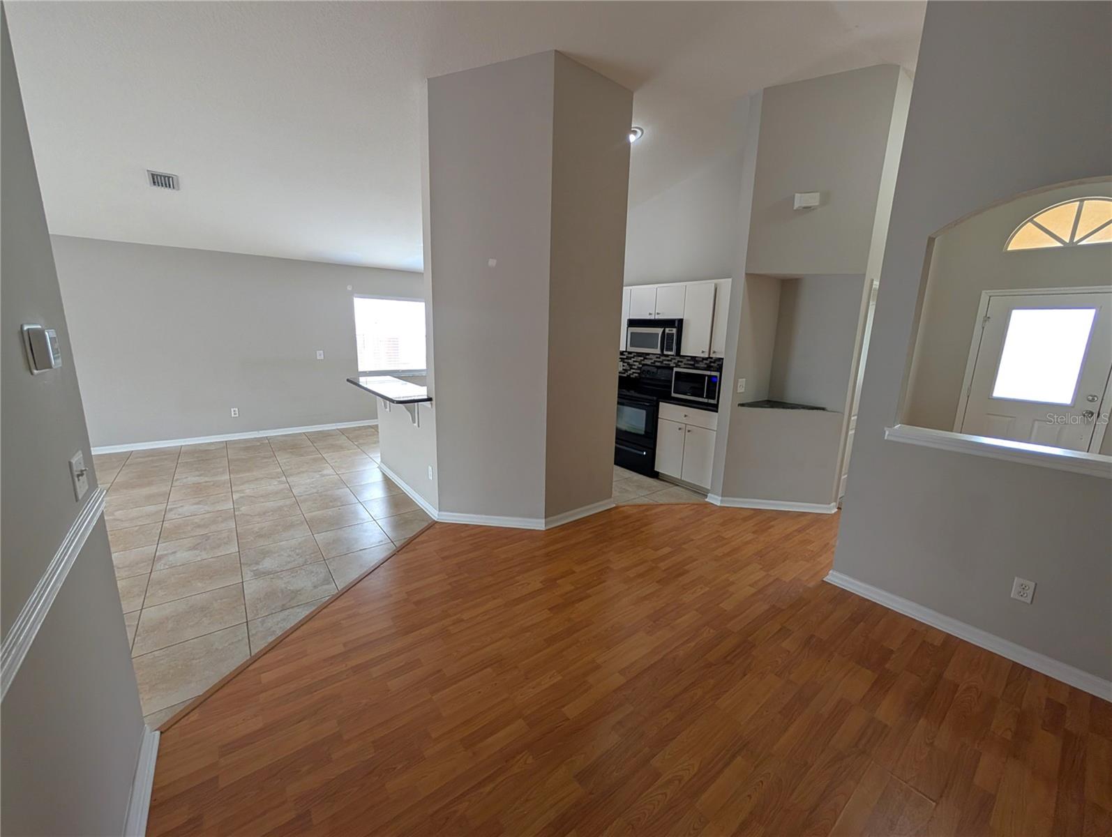 913 STALLION WAY — photo 10