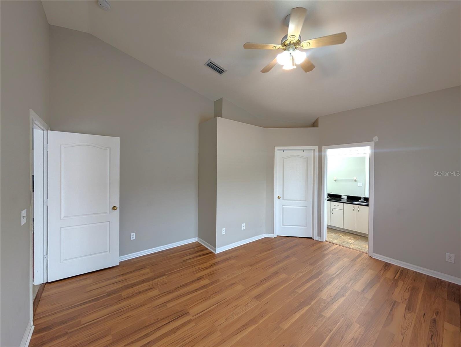 913 STALLION WAY — photo 12