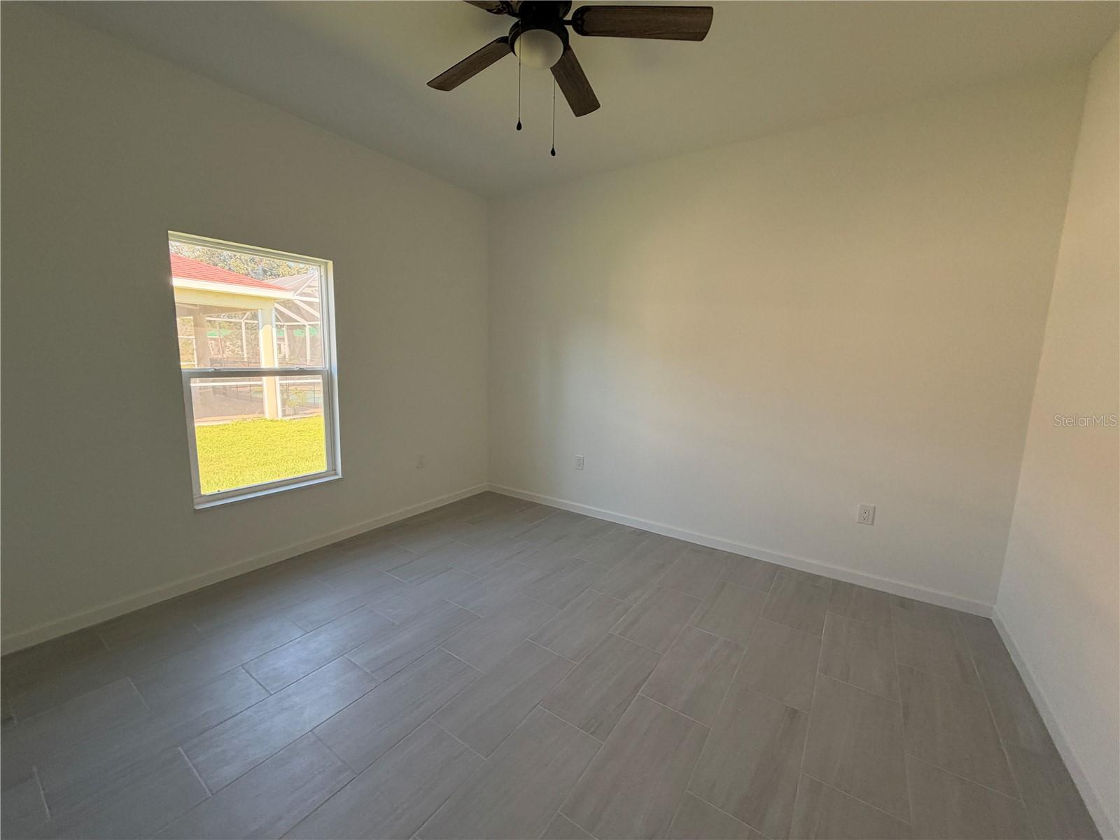 2660 MATHER LN — photo 12