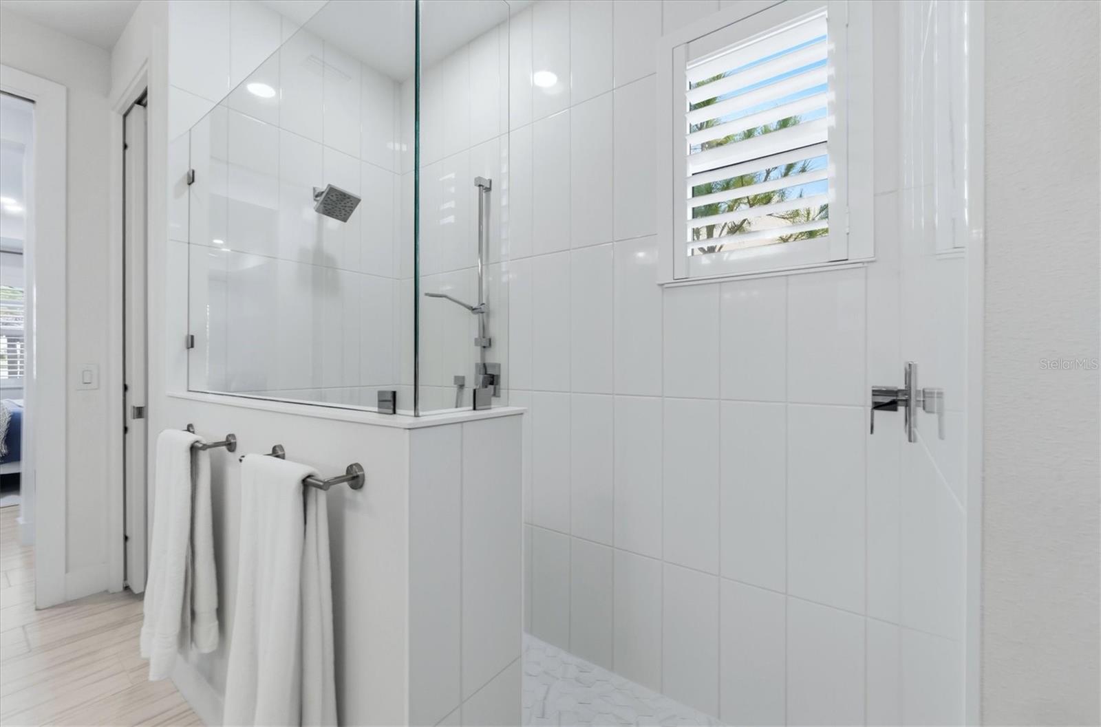 1104 WATERLINE CT — photo 30