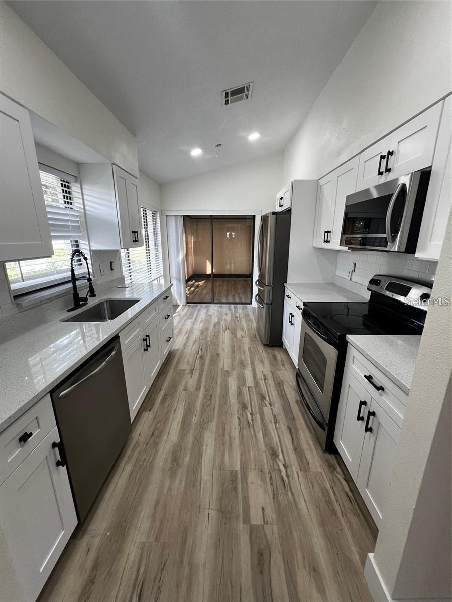 339 PEMBROKE LN S #228 — photo 4