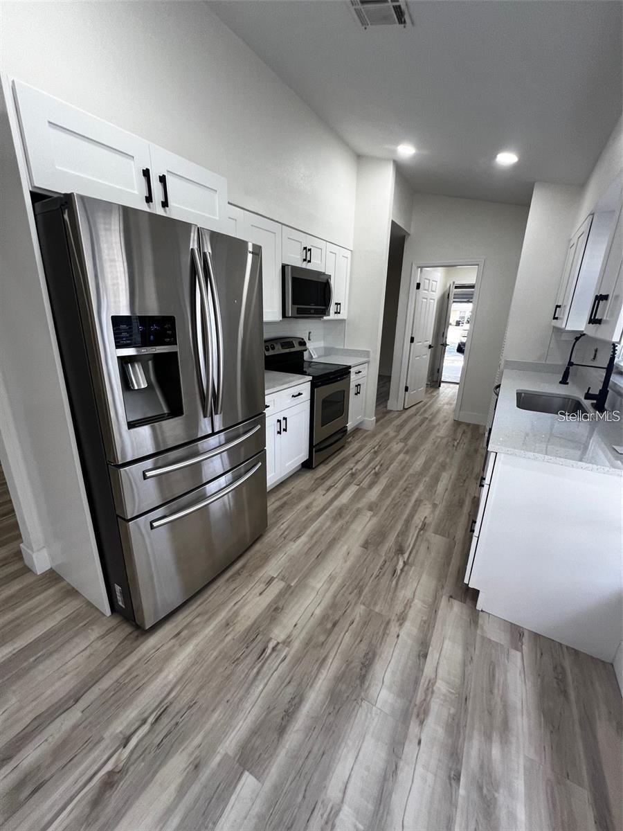 339 PEMBROKE LN S #228 — photo 3