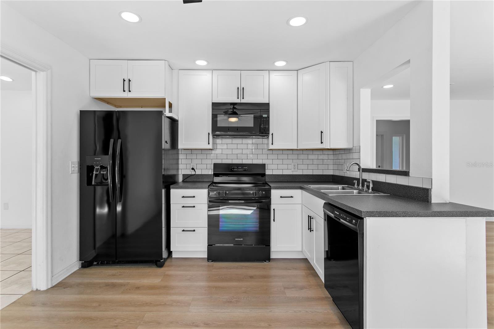 4906 W SAN RAFAEL ST — photo 10