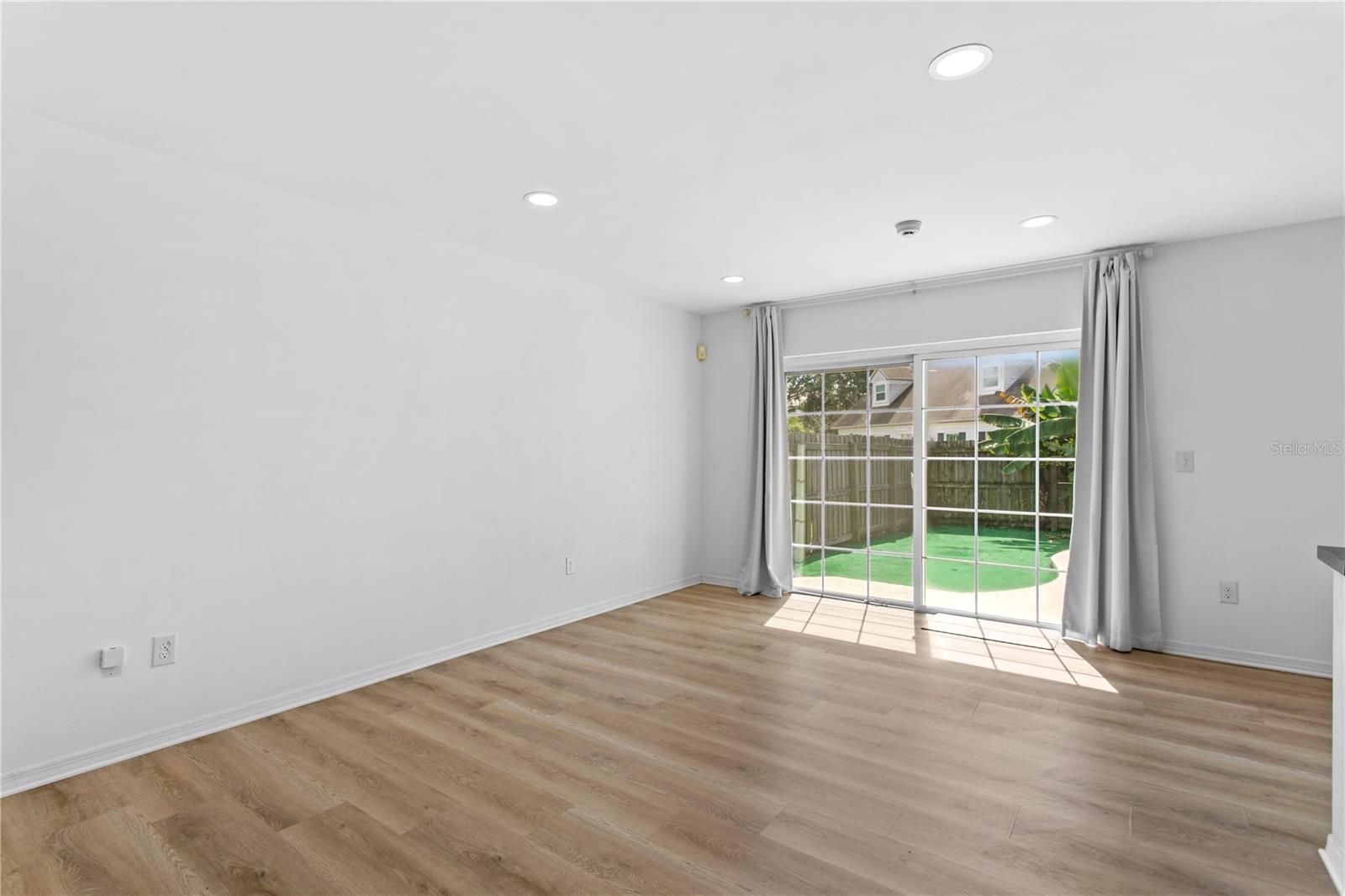 4906 W SAN RAFAEL ST — photo 6