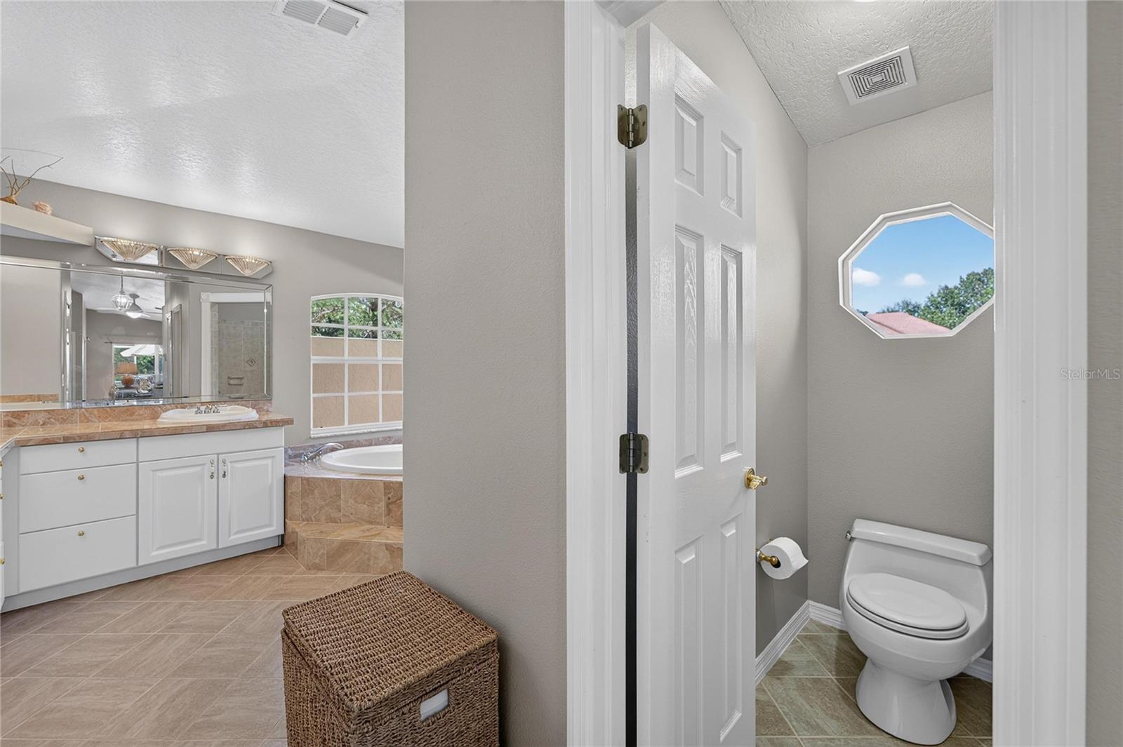 0 LINDENHURST DR — photo 19