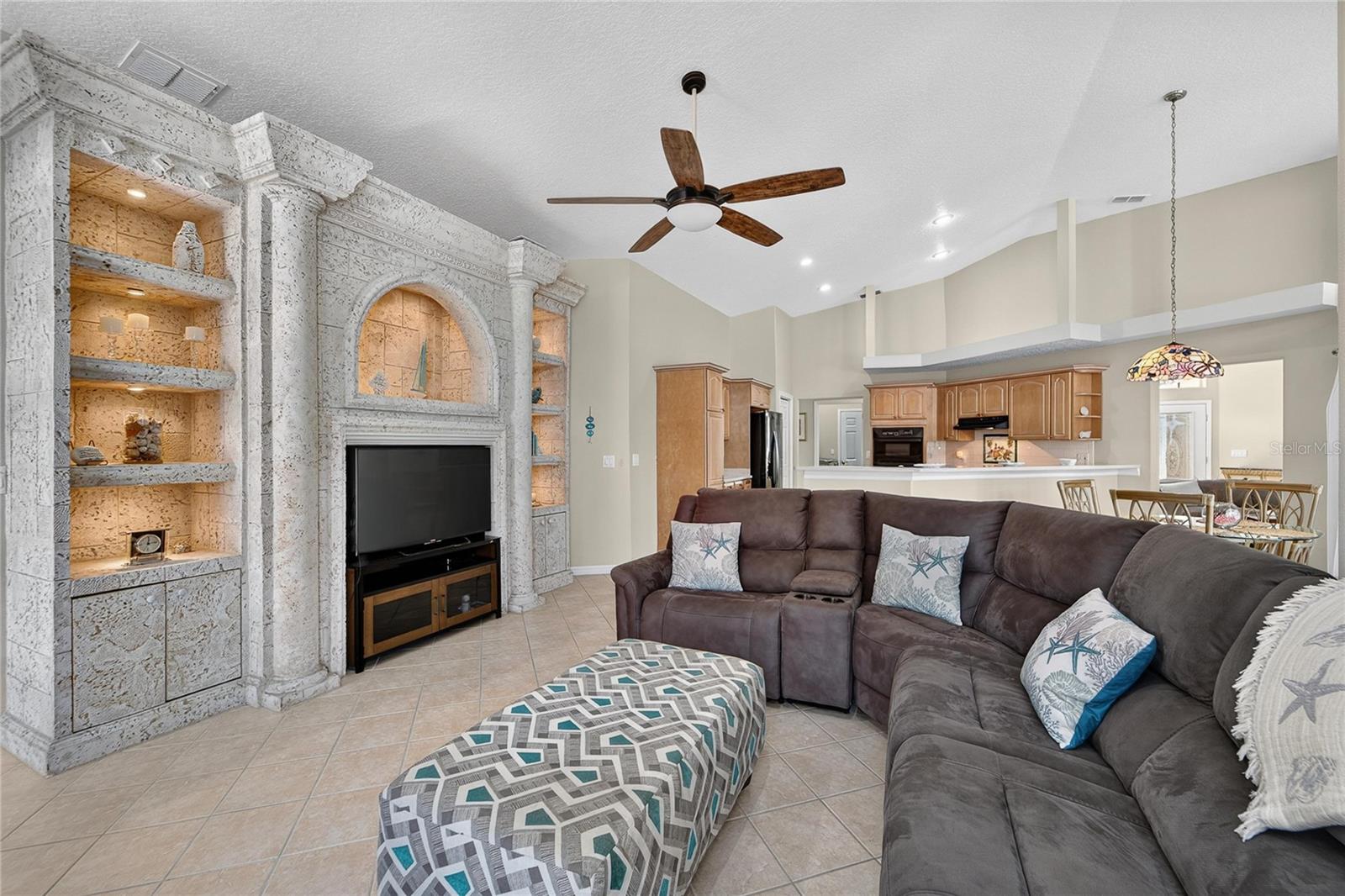0 LINDENHURST DR — photo 30
