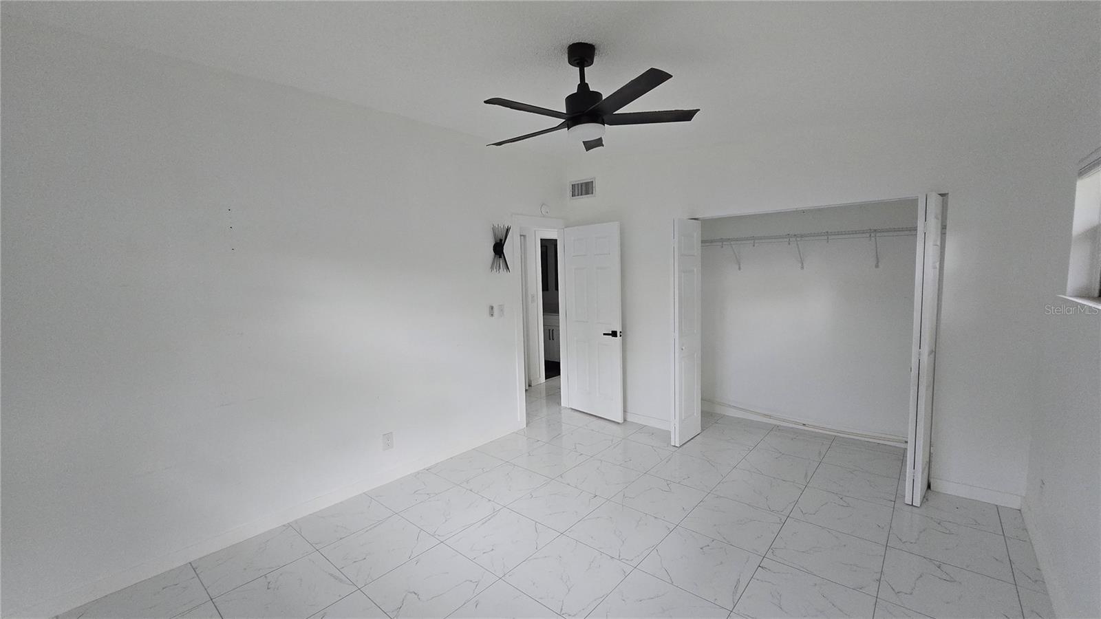 1600 DELAWARE AVE NE — photo 12