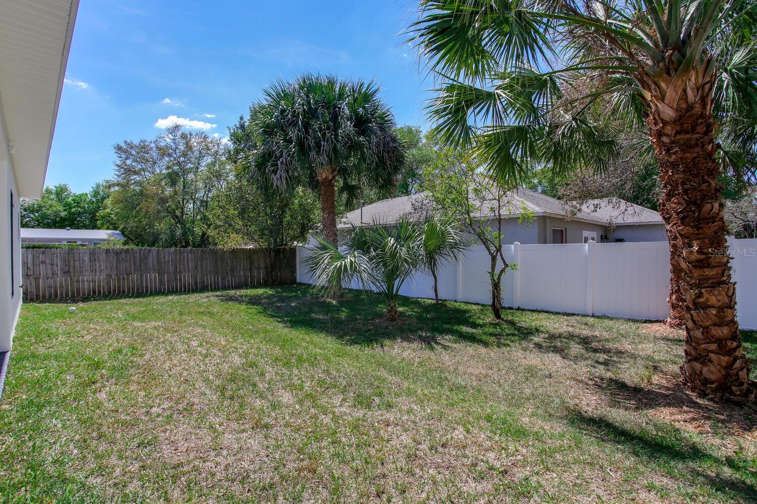 3040 BELCHER RD — photo 38