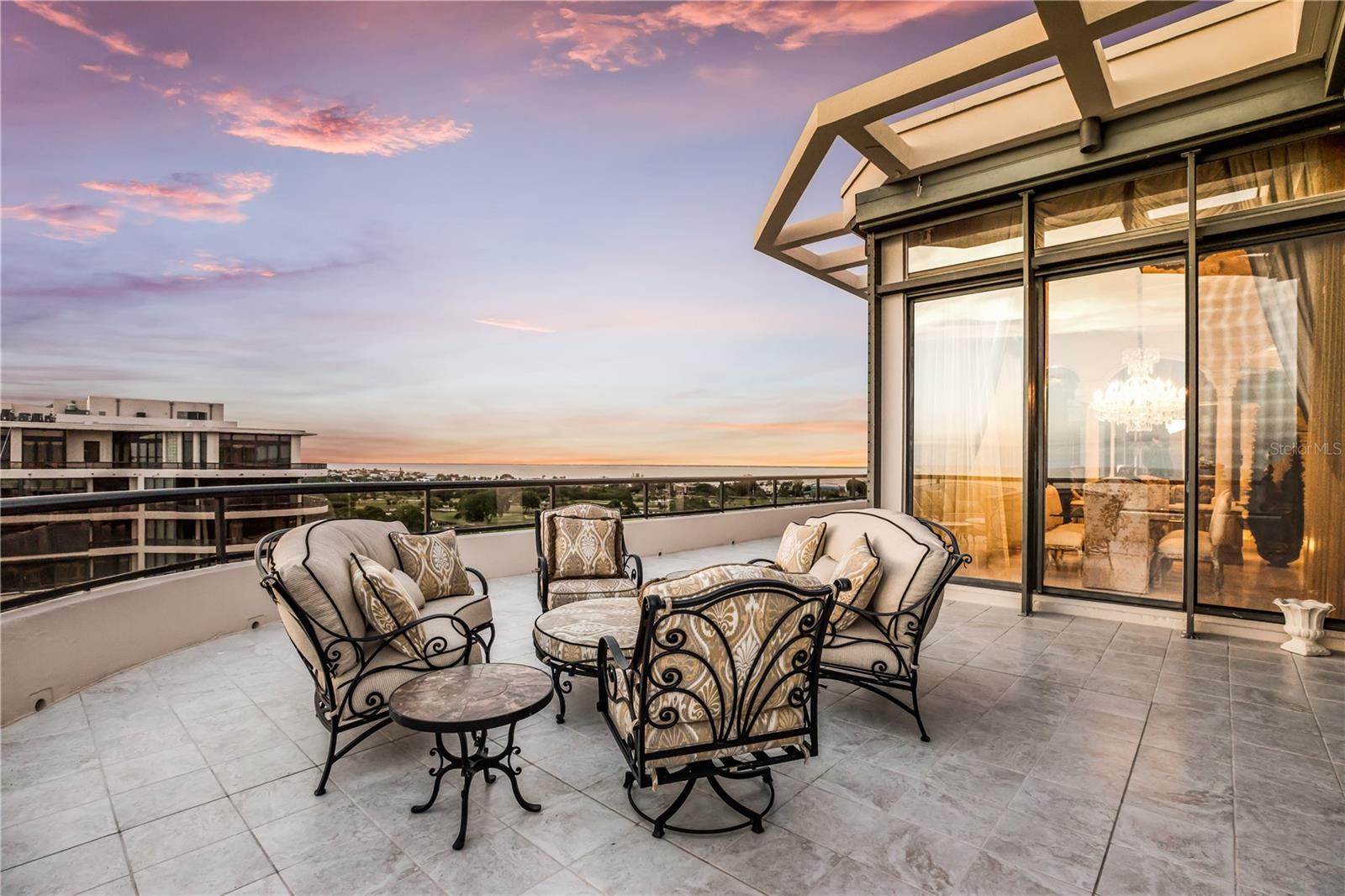 415 L AMBIANCE DR #PH-F — photo 17