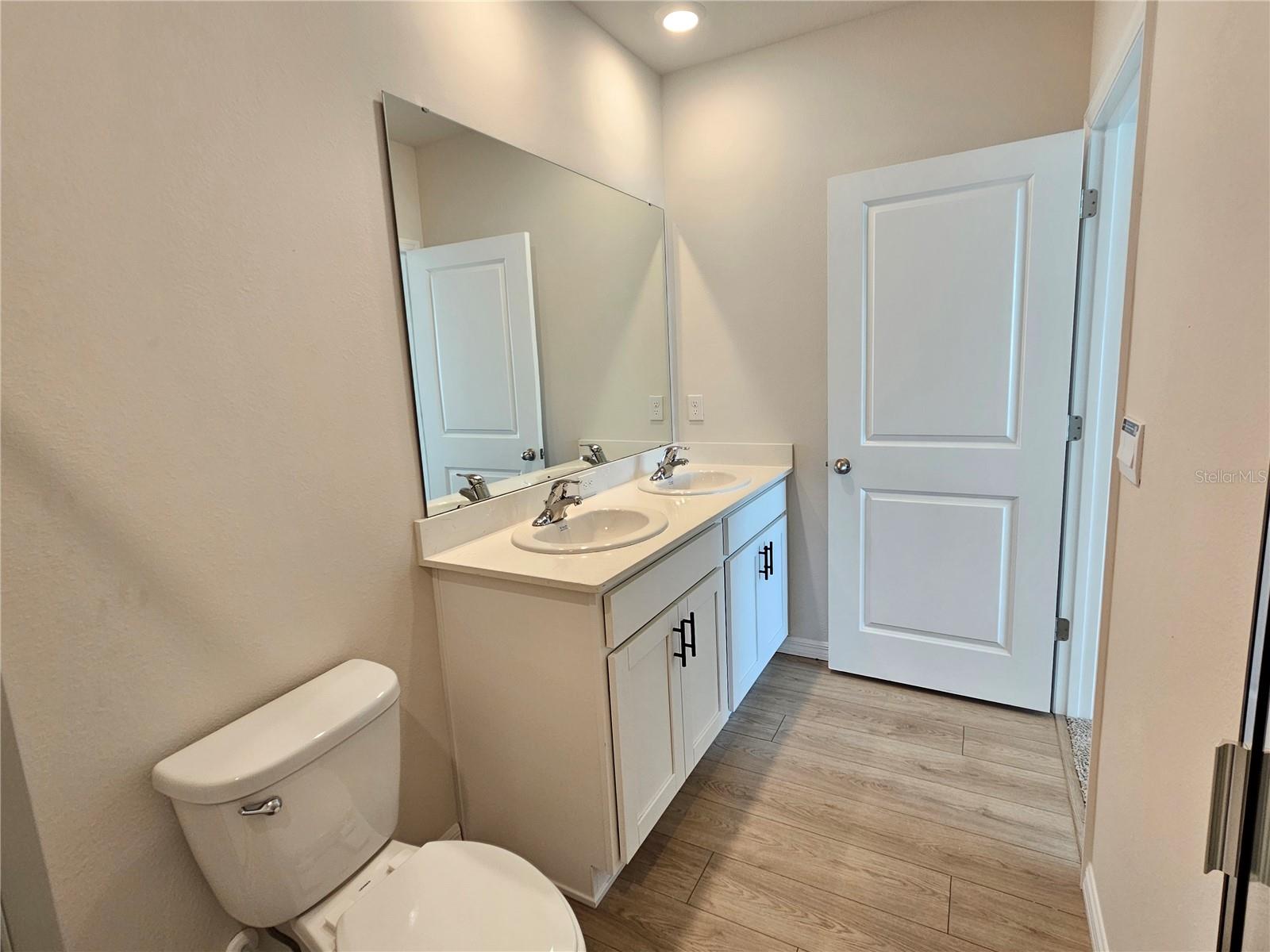10710 TIGER LILY DR — photo 32