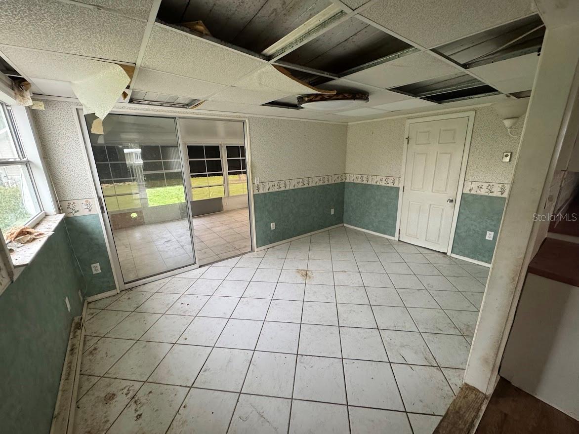 6471 KEENA CT — photo 11