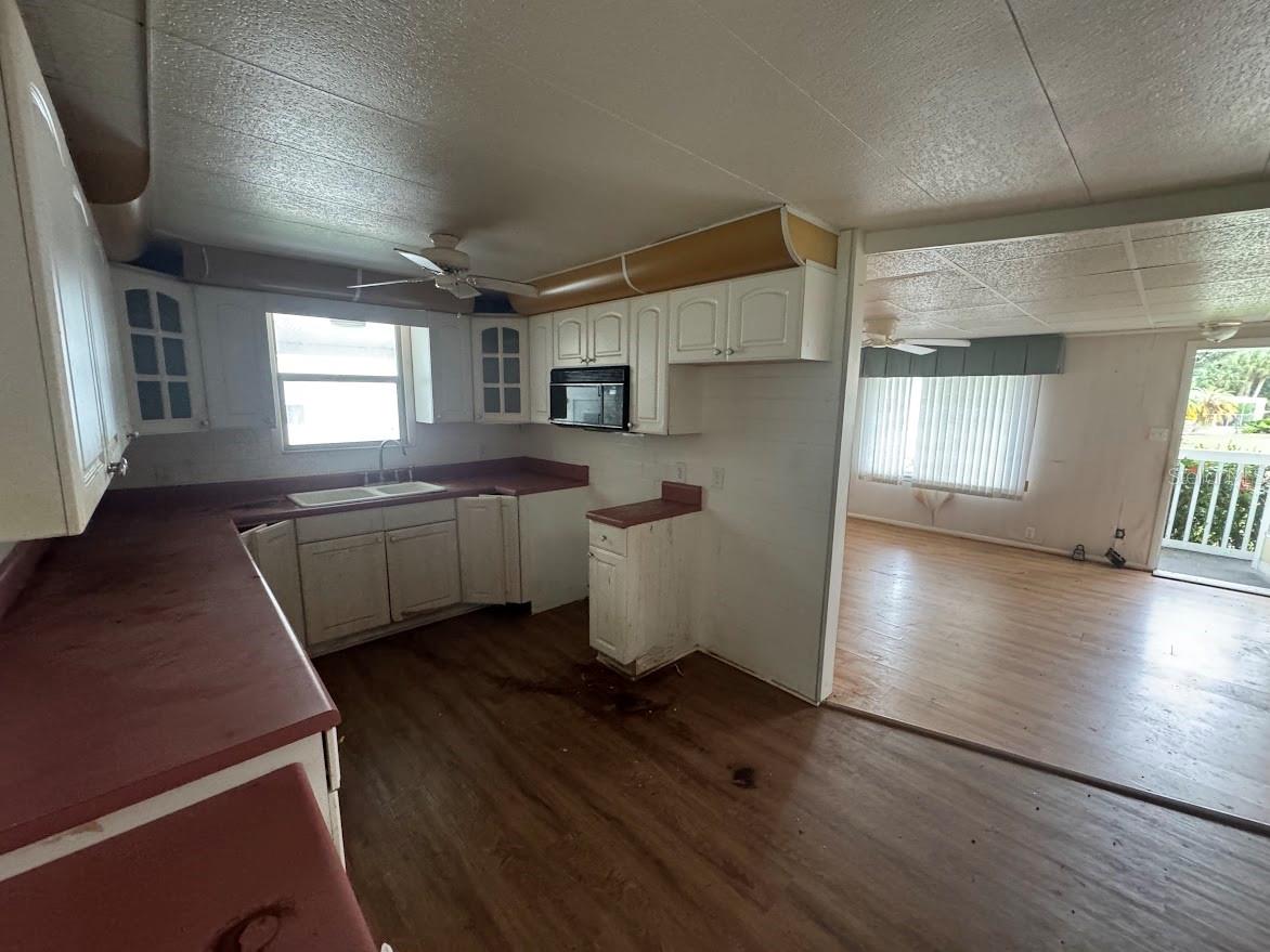 6471 KEENA CT — photo 10