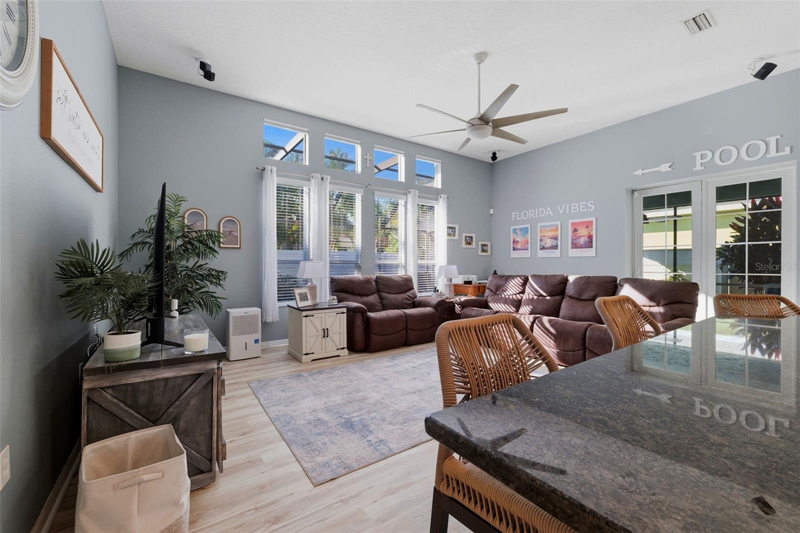 1623 VISTOSO LN — photo 4
