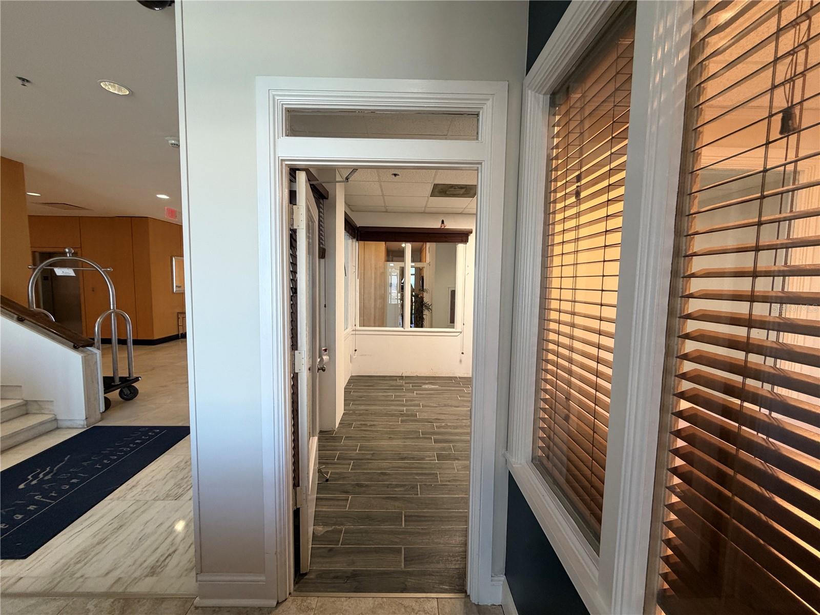 880 MANDALAY AVE #CU6 — photo 4