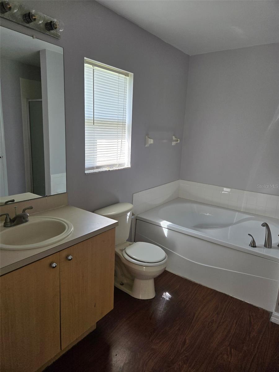 11626 HAMMOCKS GLADE DR — photo 10