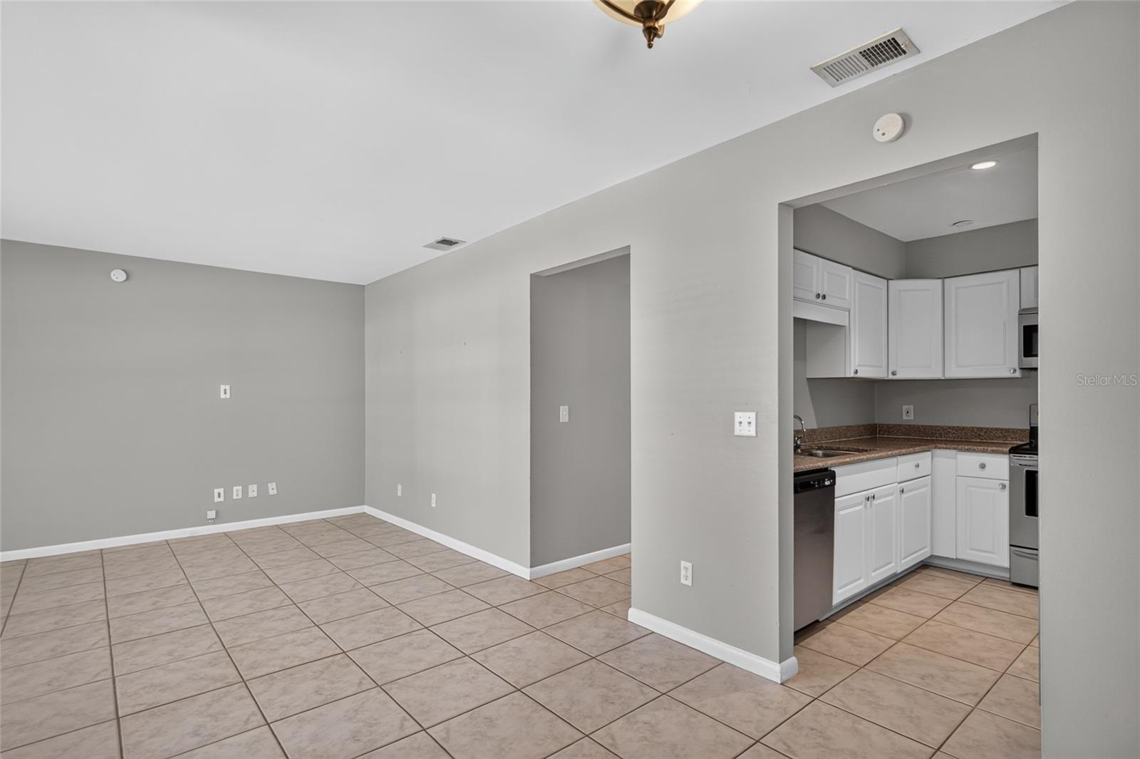 6207 INTERBAY AVE — photo 8