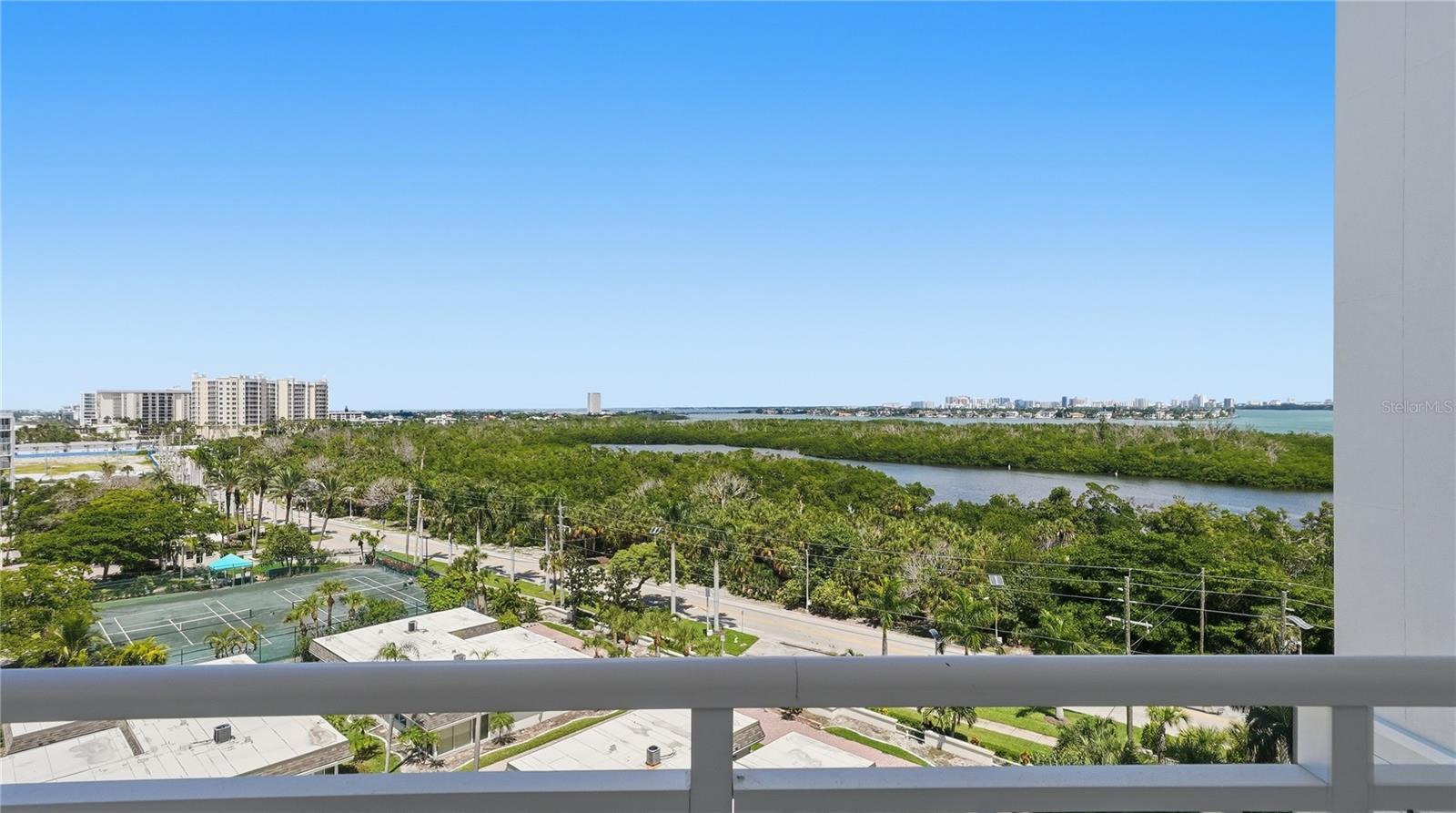 Home in SARASOTA — photo 15