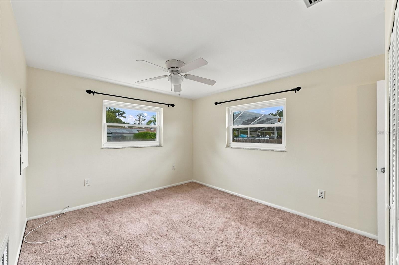 2368 SARAZEN DR — photo 37
