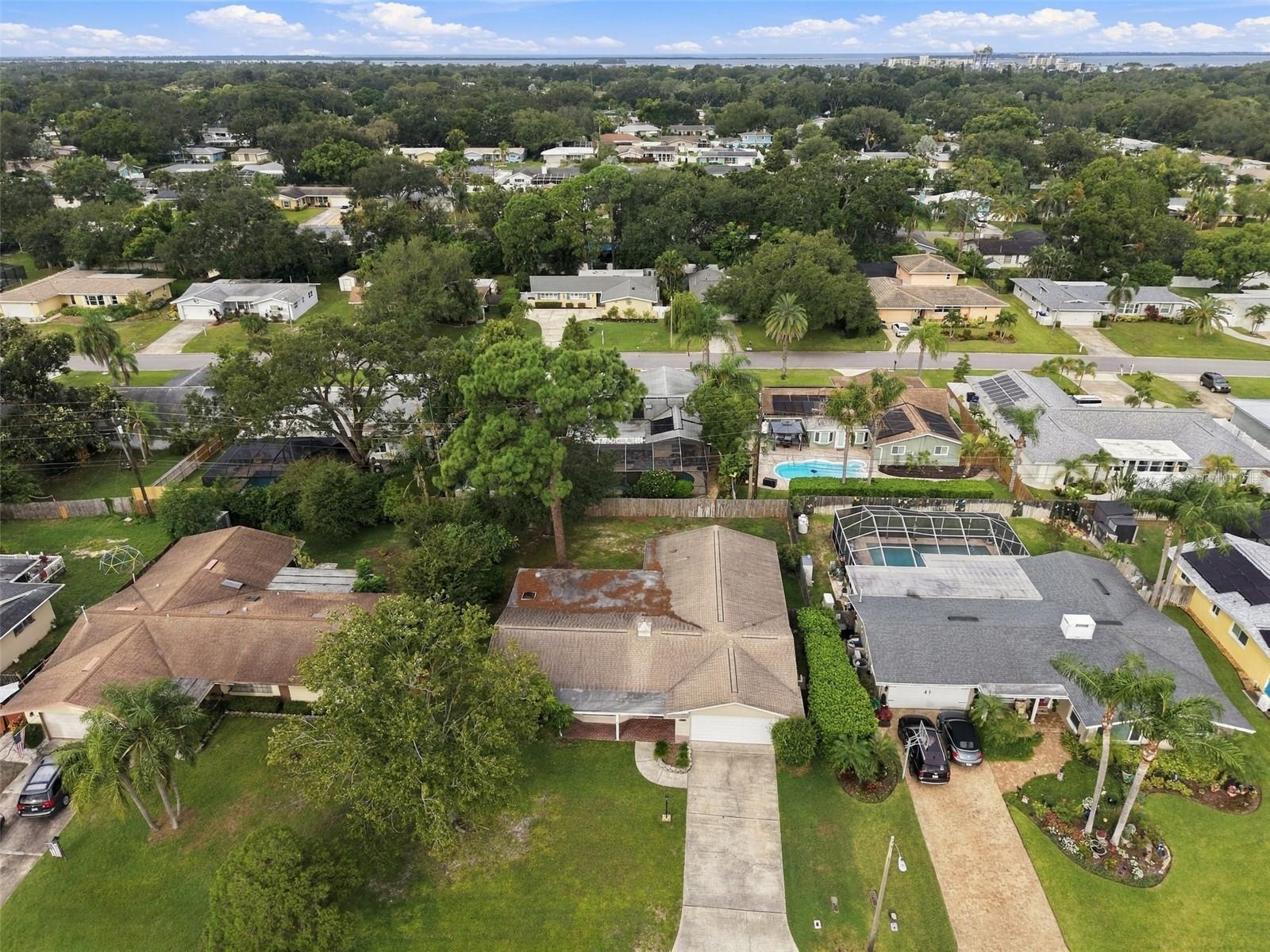2368 SARAZEN DR — photo 12
