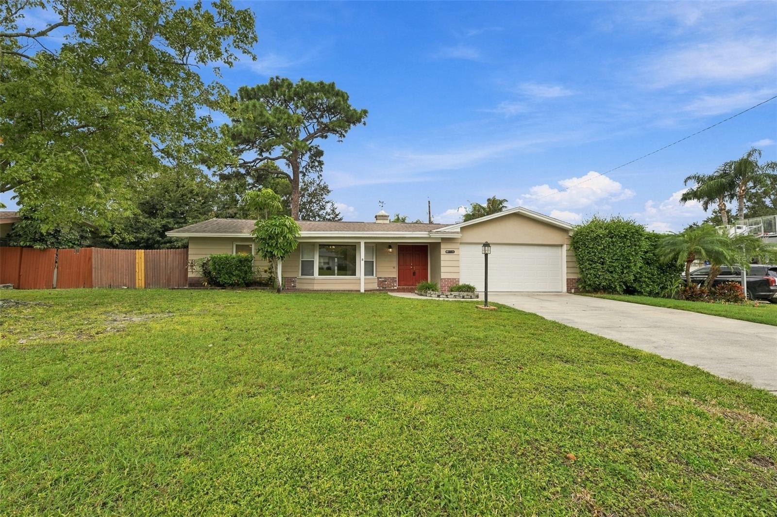 2368 SARAZEN DR — photo 15