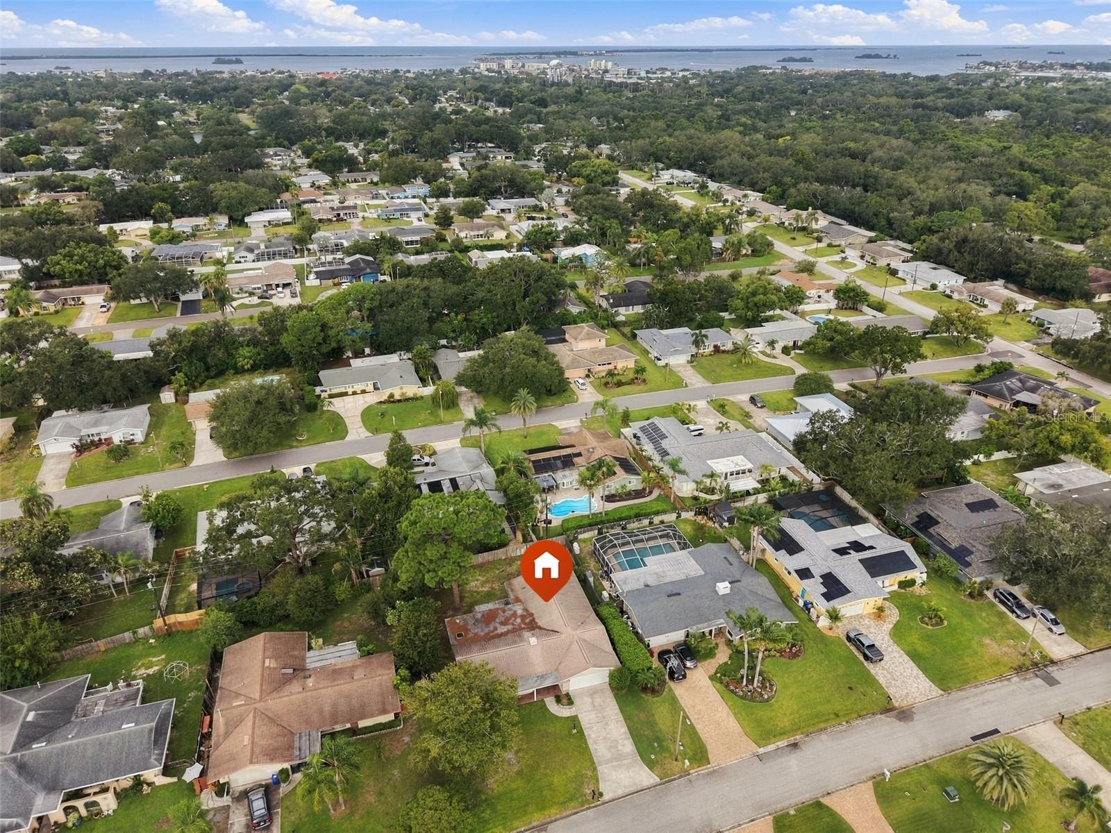 2368 SARAZEN DR — photo 13