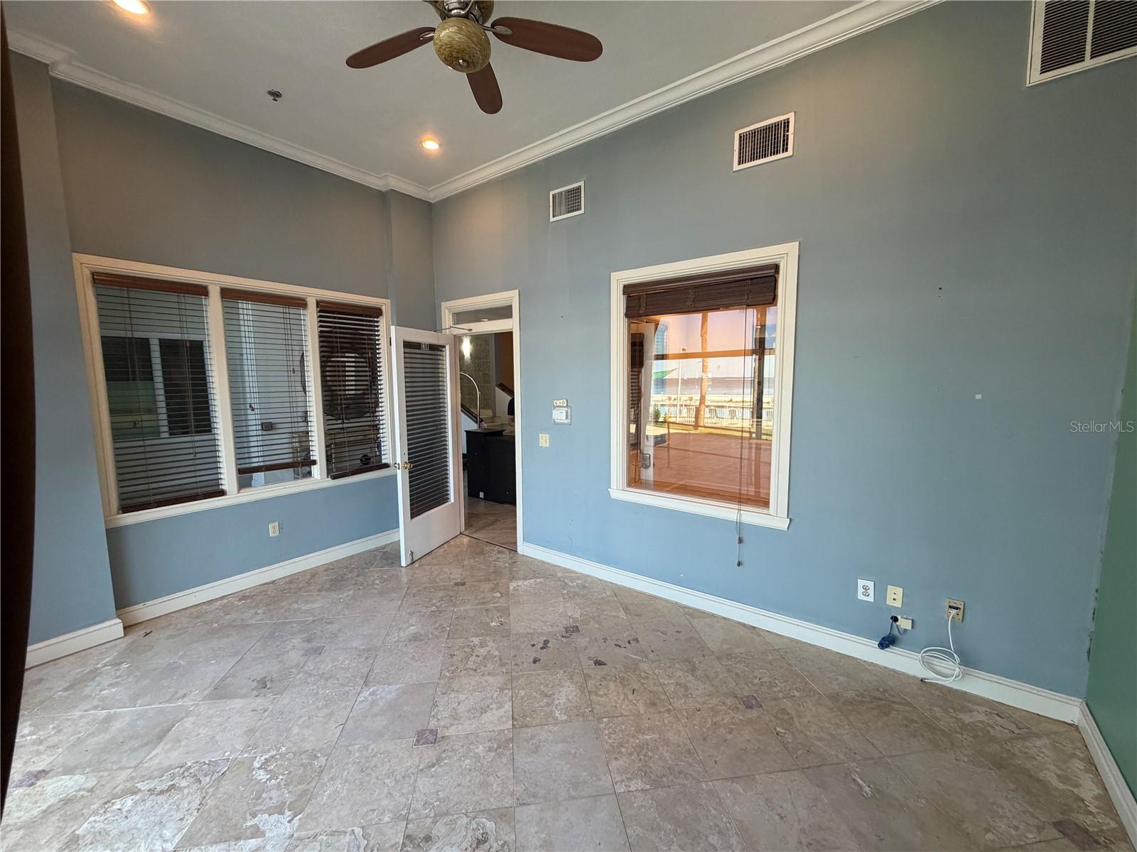 880 MANDALAY AVE #CU8 — photo 4