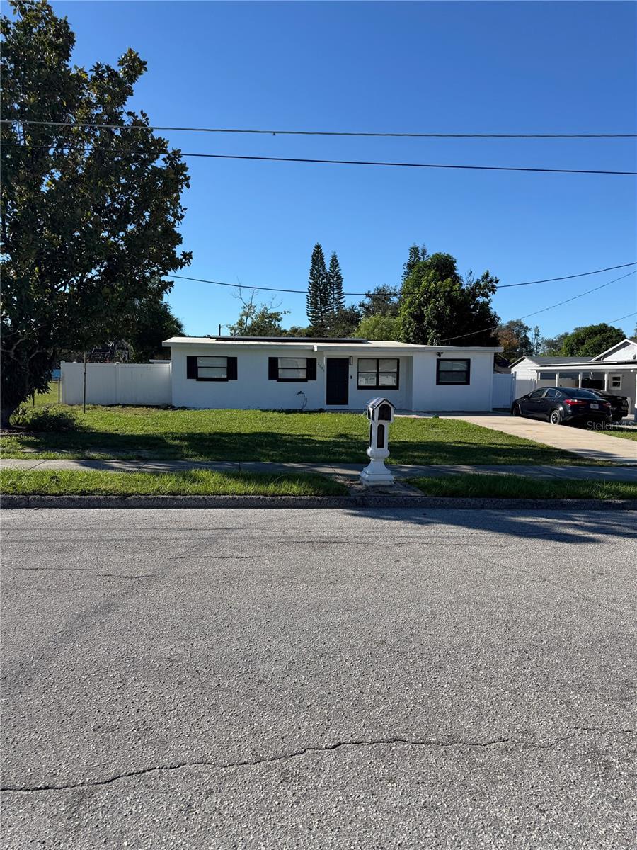 2128 W PERIO ST — photo 3