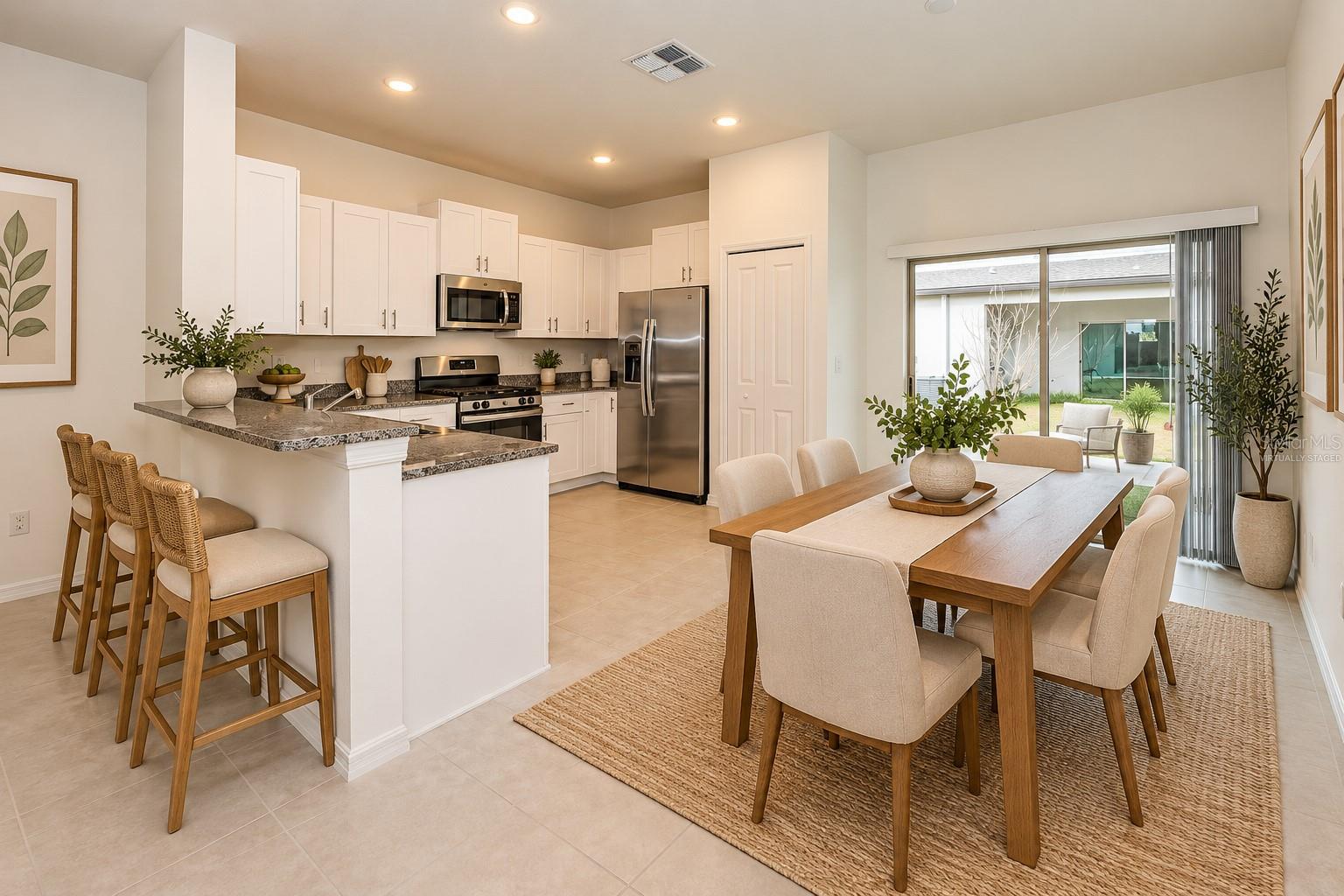8327 CRESCENT OAKS DR — photo 4