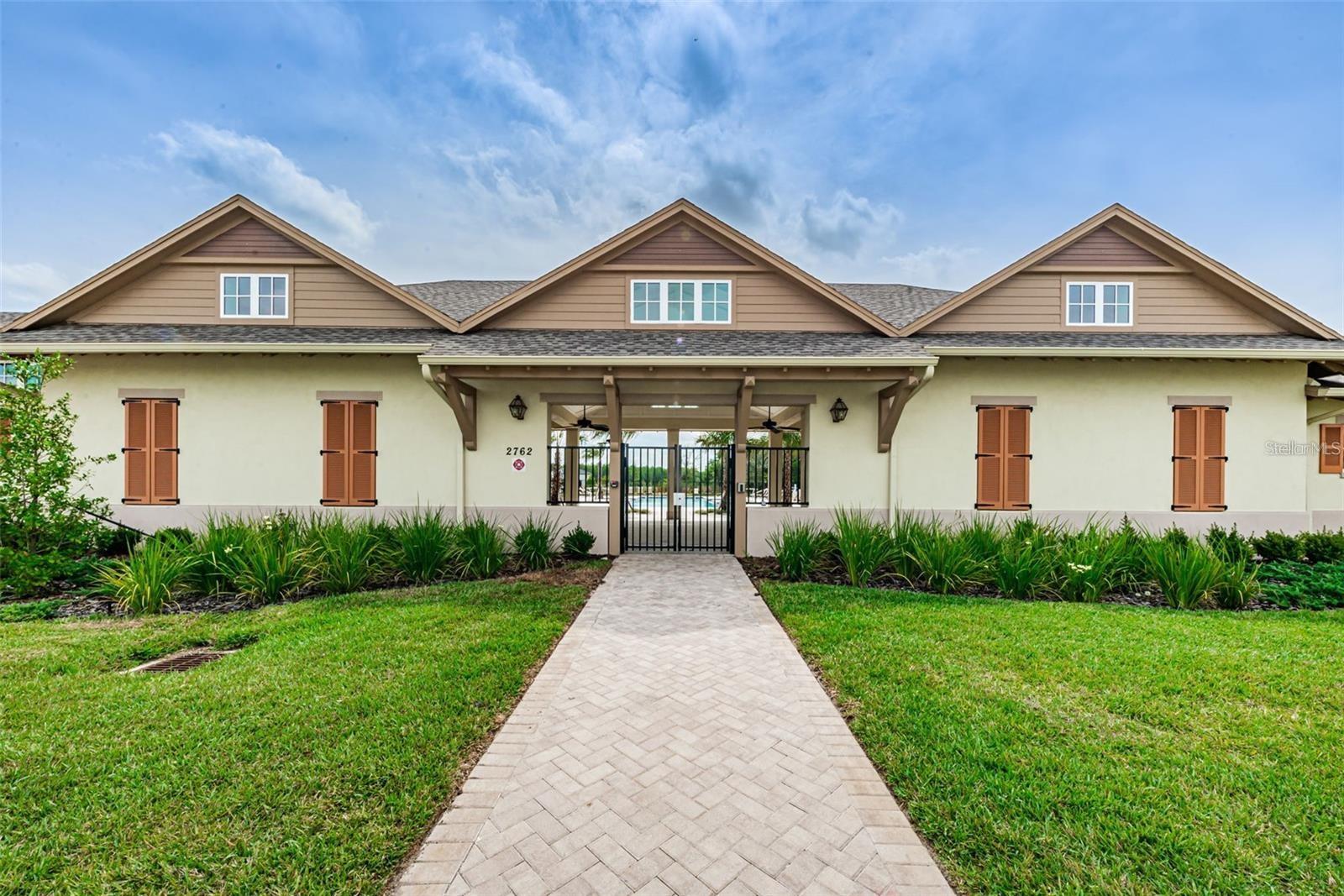 8327 CRESCENT OAKS DR — photo 18