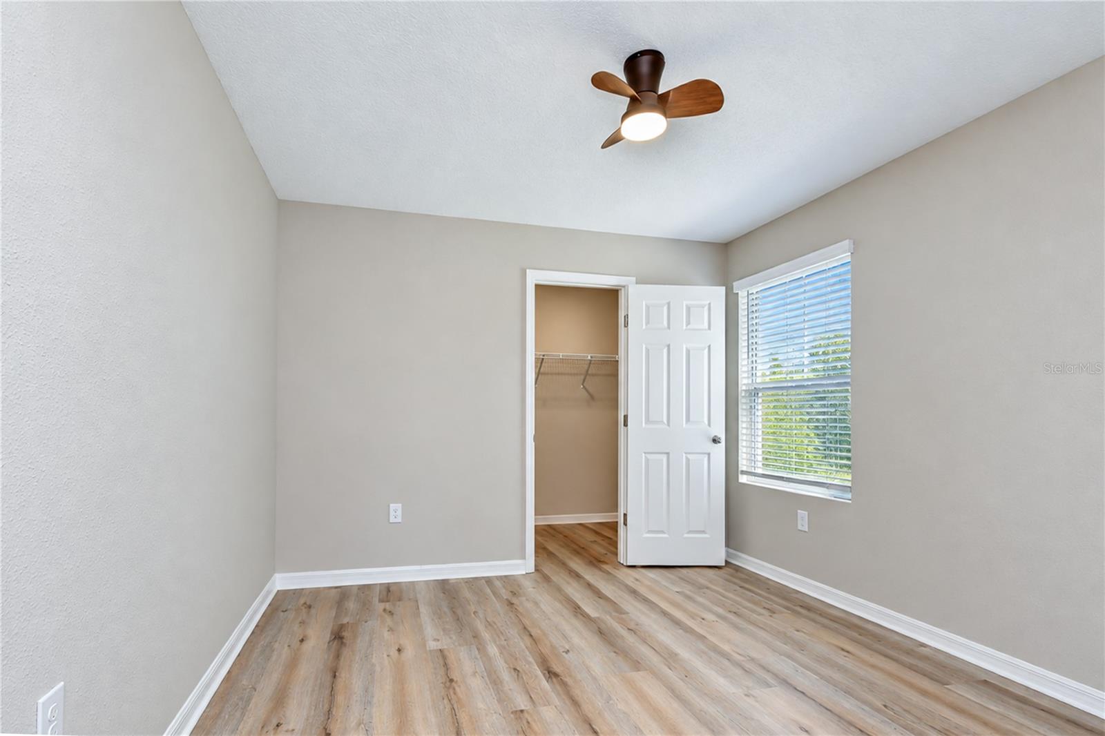 11484 BROOK EDGE AVE — photo 23