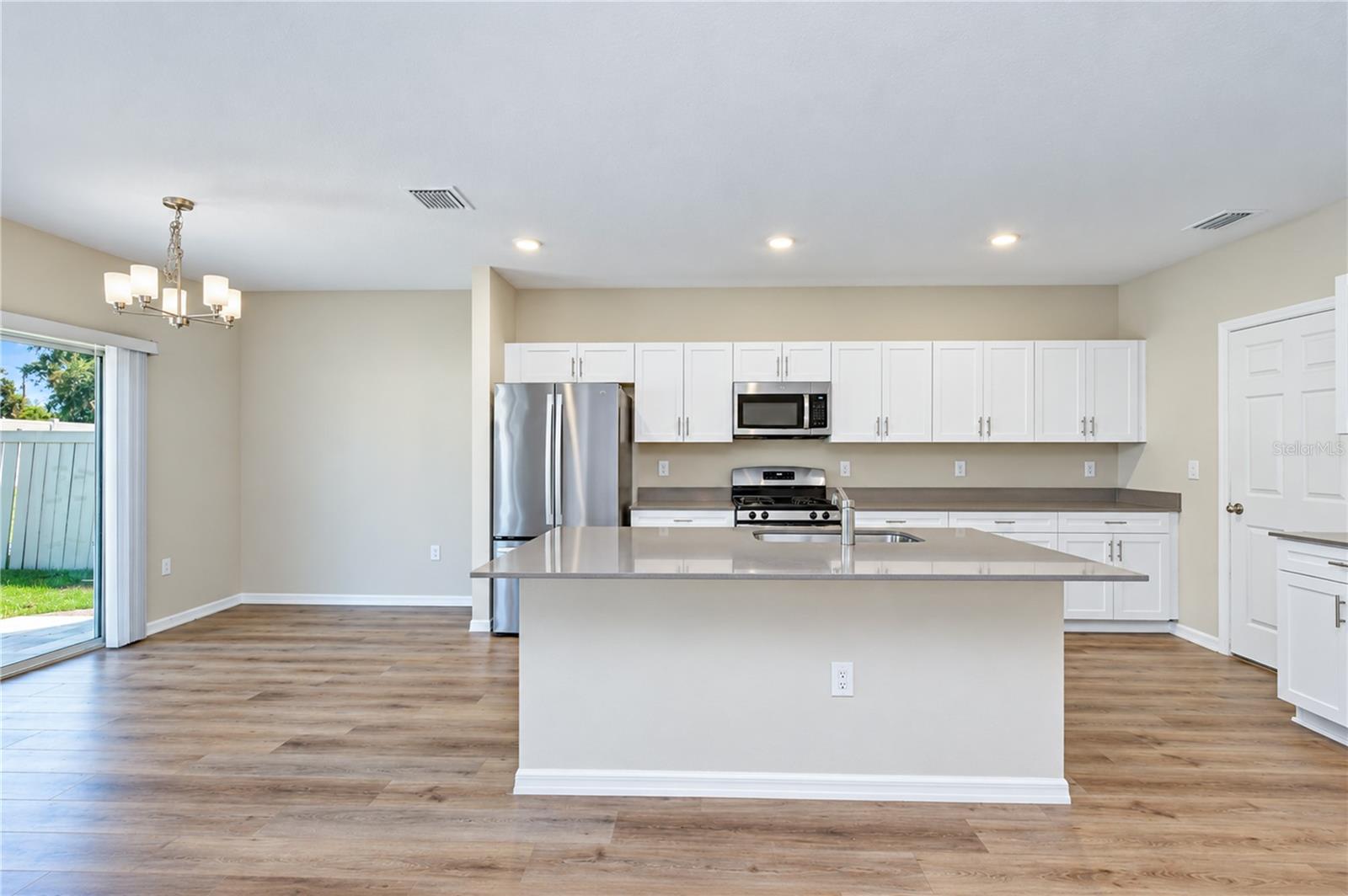 11484 BROOK EDGE AVE — photo 9