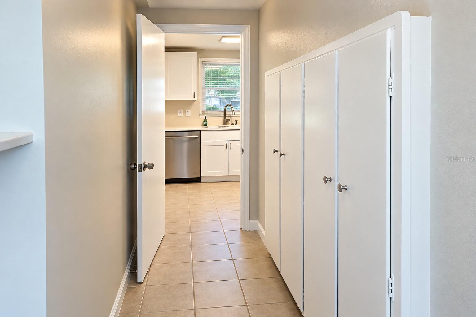 6631 GLADES WAY — photo 15
