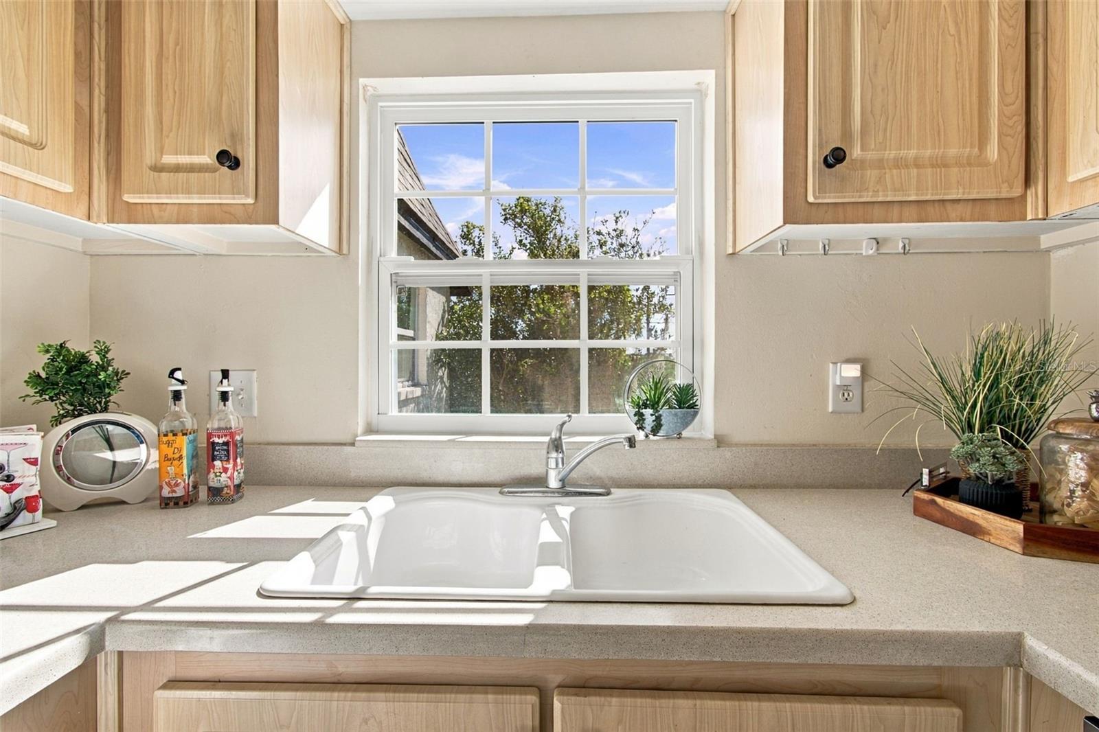 210 N BAYSHORE BLVD #207 — photo 26