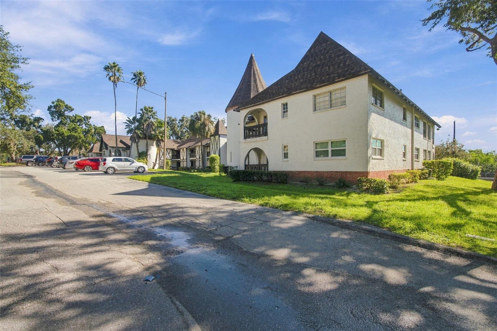 210 N BAYSHORE BLVD #207 — photo 47