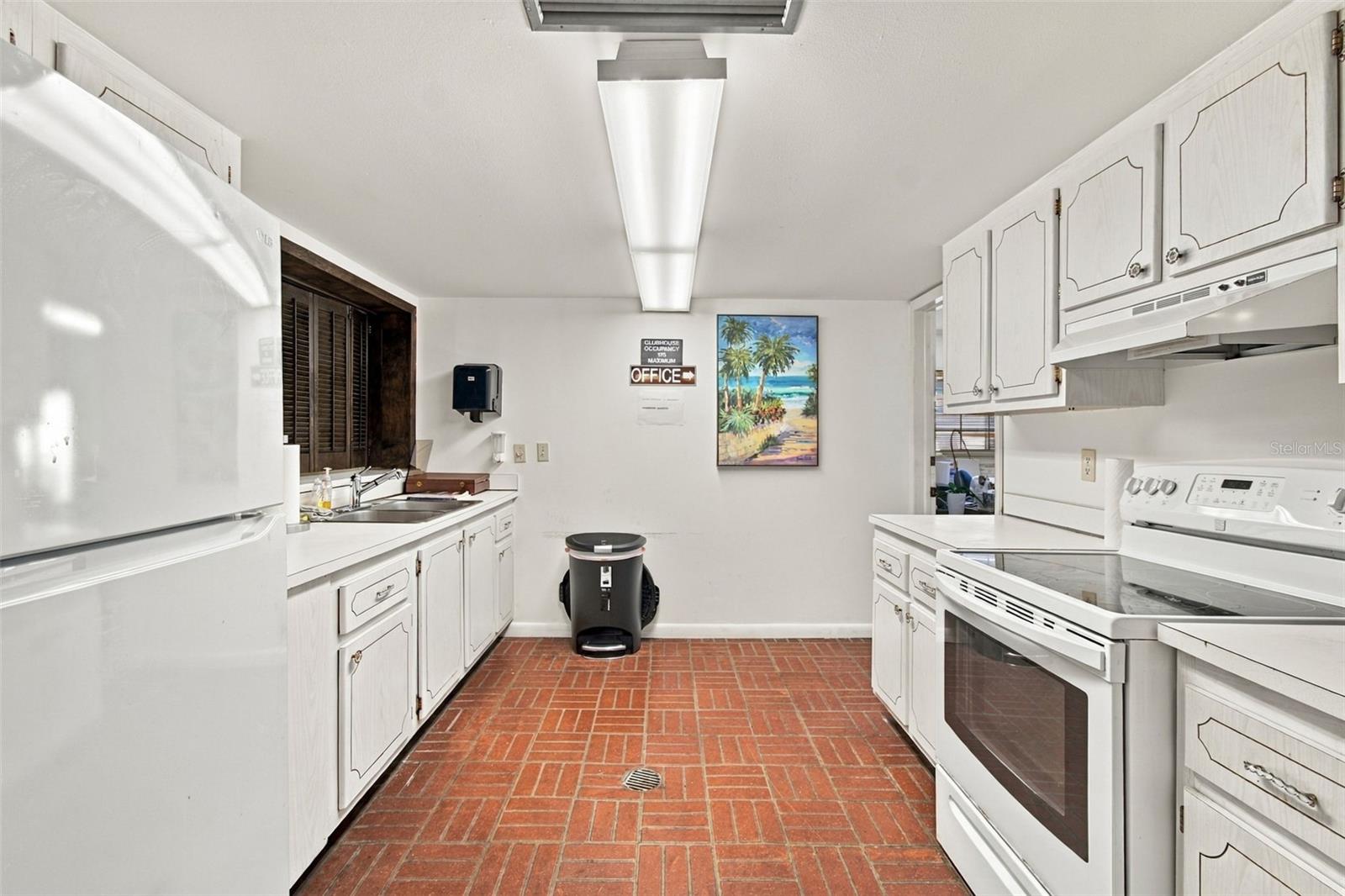210 N BAYSHORE BLVD #207 — photo 64