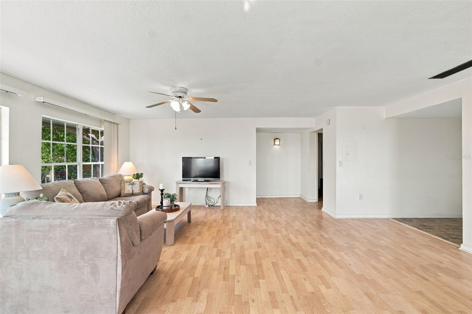 210 N BAYSHORE BLVD #207 — photo 20