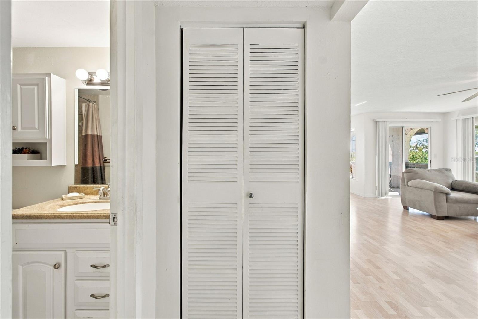 210 N BAYSHORE BLVD #207 — photo 33
