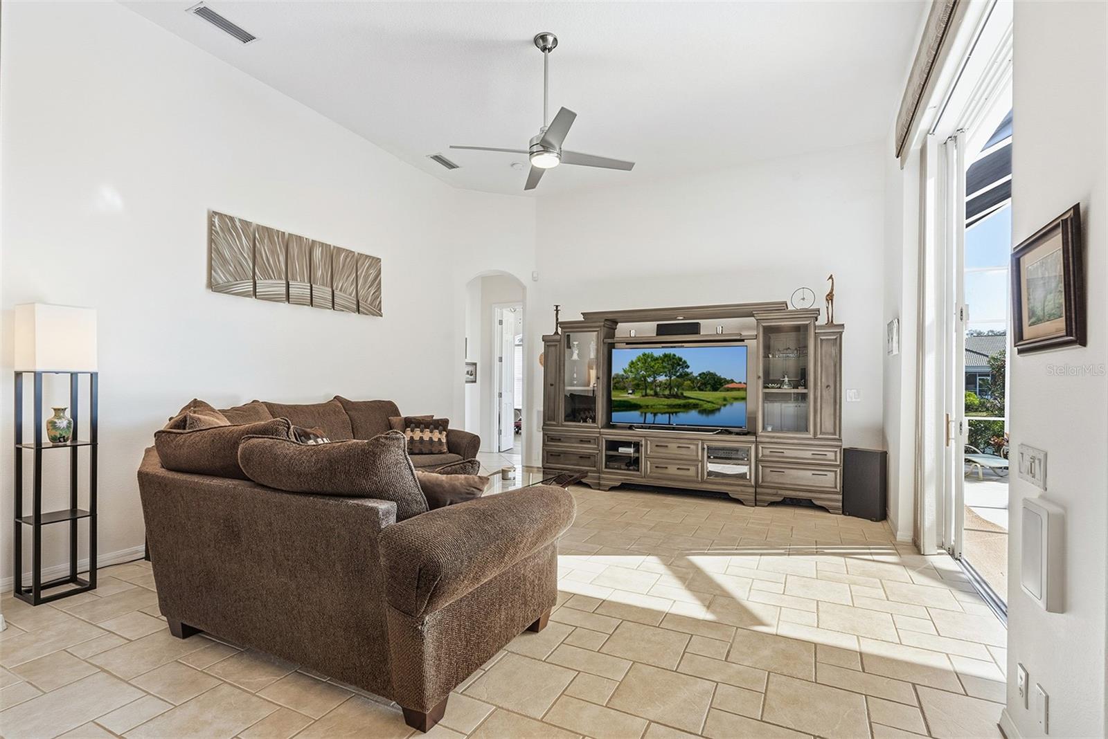 7311 WESTMINSTER CT — photo 15
